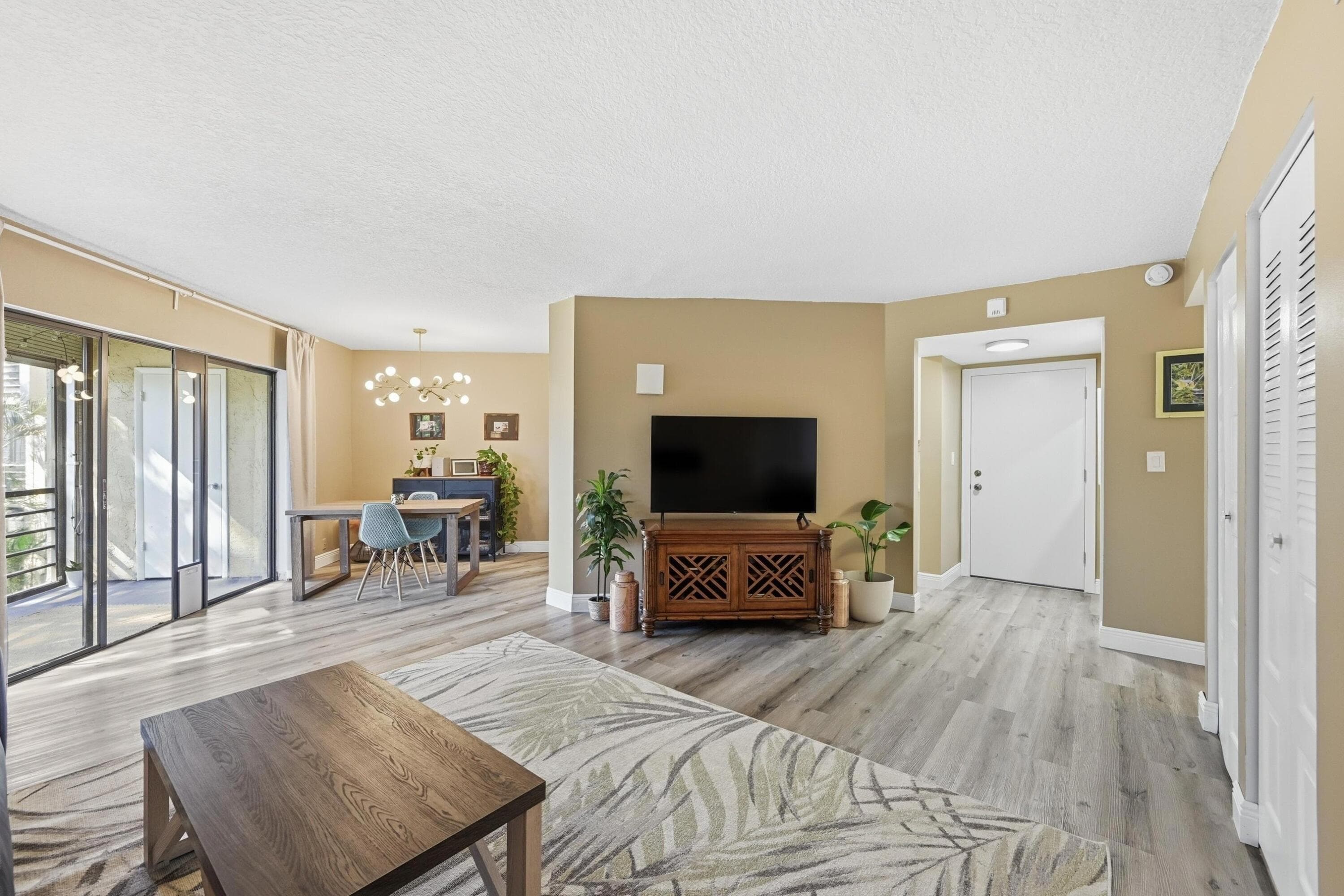 6755 W Broward Boulevard 304, Plantation, FL 33317 — photo 6 of 50