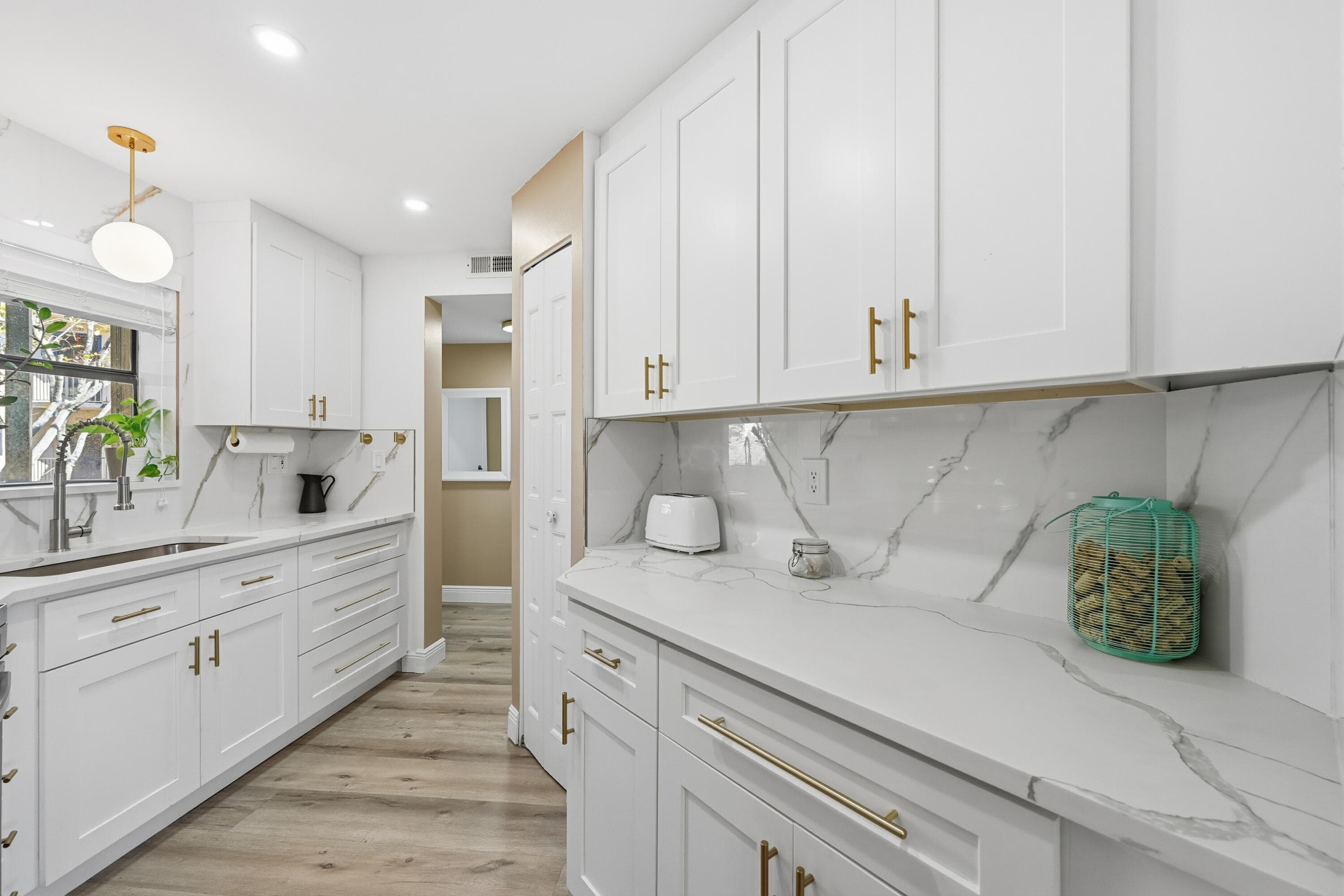 6755 W Broward Boulevard 304, Plantation, FL 33317 — photo 1 of 50