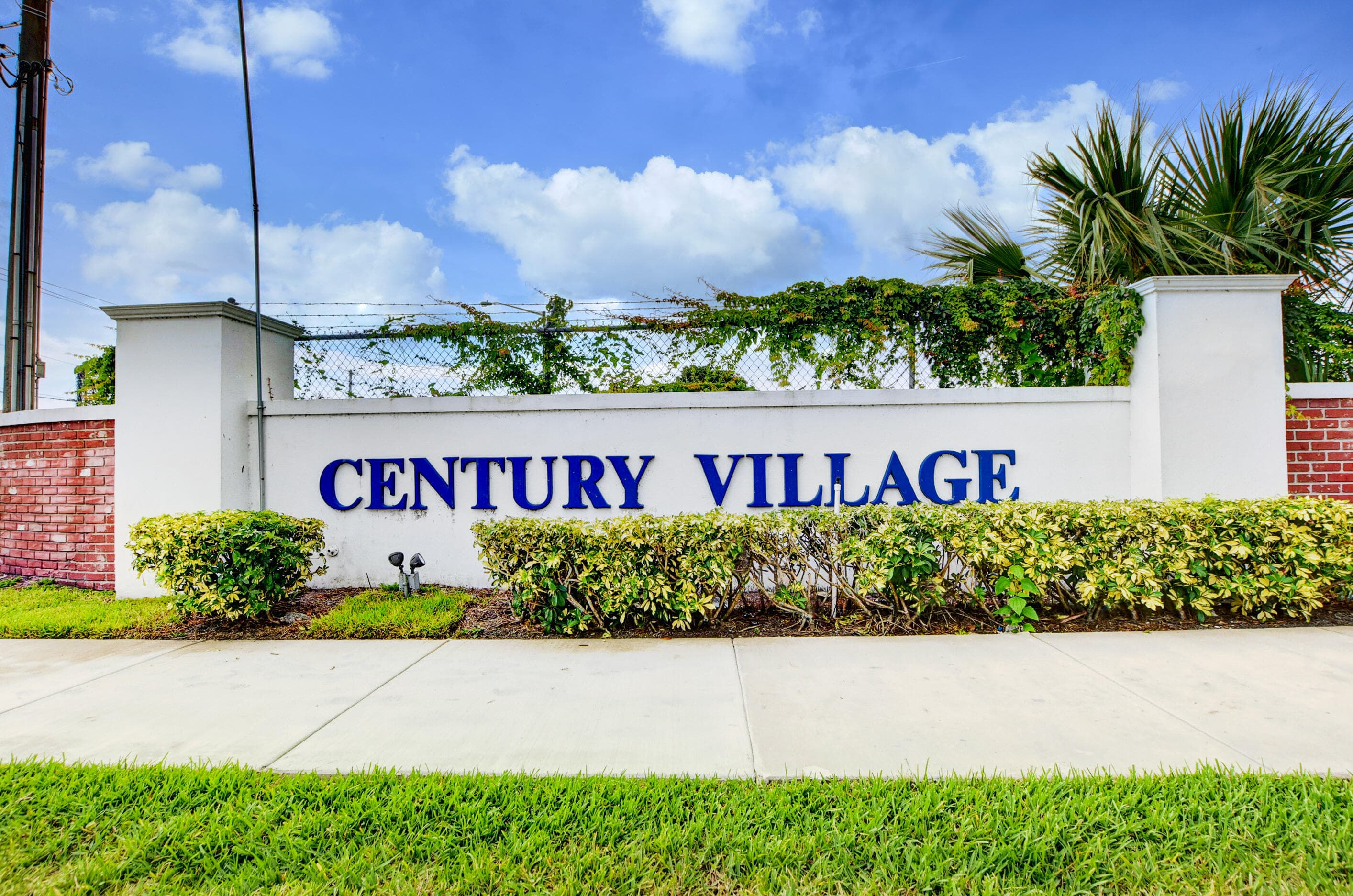 361 Wellington J, West Palm Beach, FL 33417 — photo 32 of 45