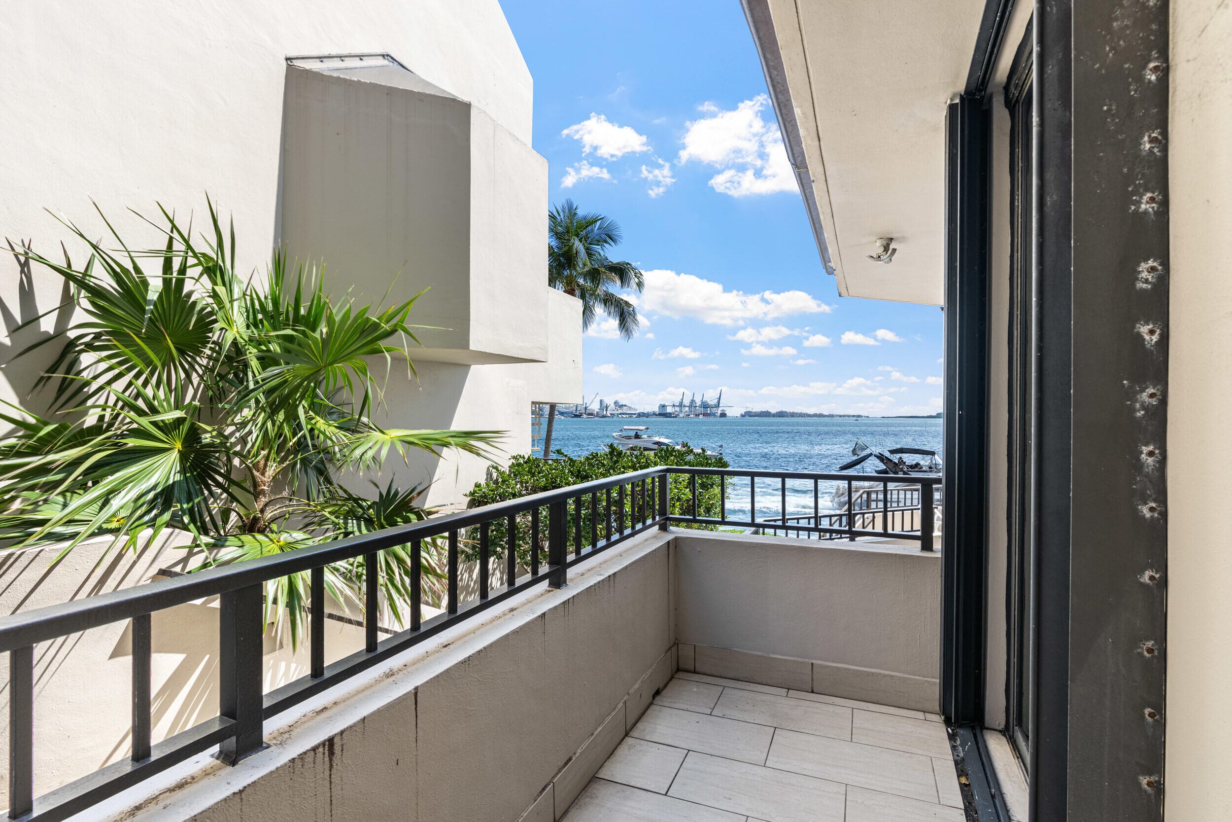 520 Brickell Key Drive A200, Miami, FL 33131 — photo 24 of 46