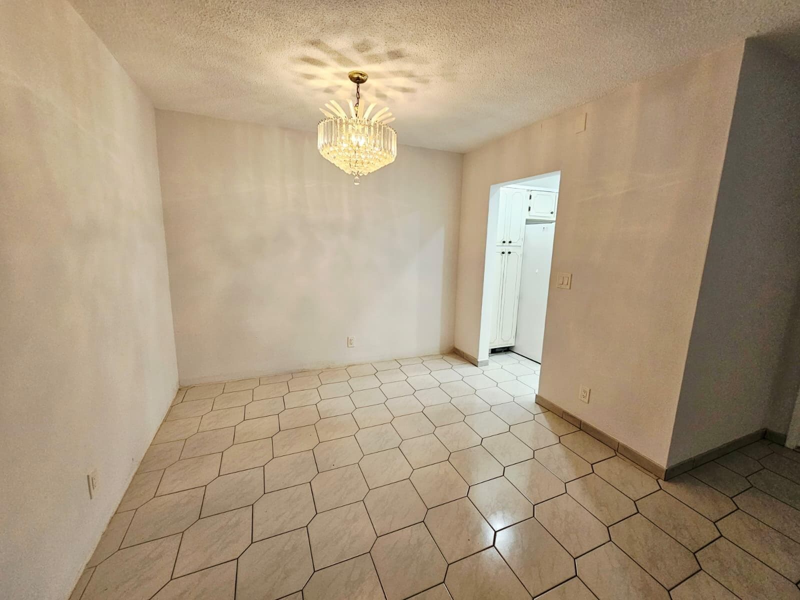 501 Blue Heron Drive 218a, Hallandale Beach, FL 33009 — photo 11 of 21