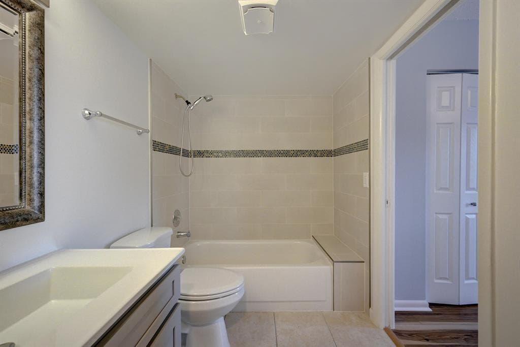 342 Southwind Drive 216, North Palm Beach, FL 33408 — photo 13 of 18