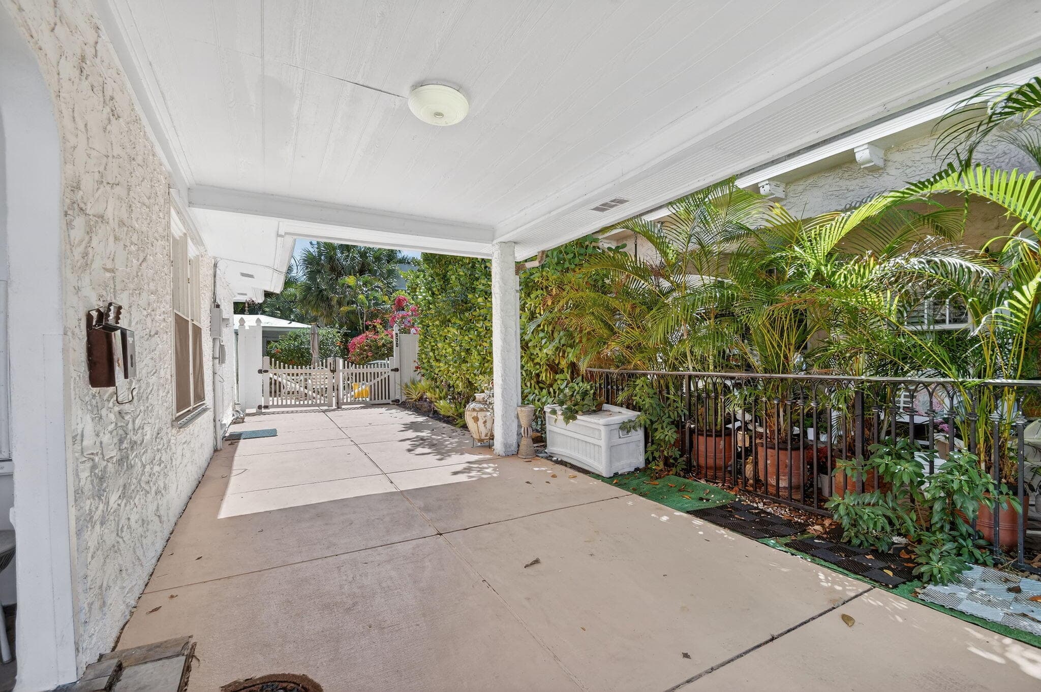328 Monroe Drive, West Palm Beach, FL 33405 — photo 5 of 80