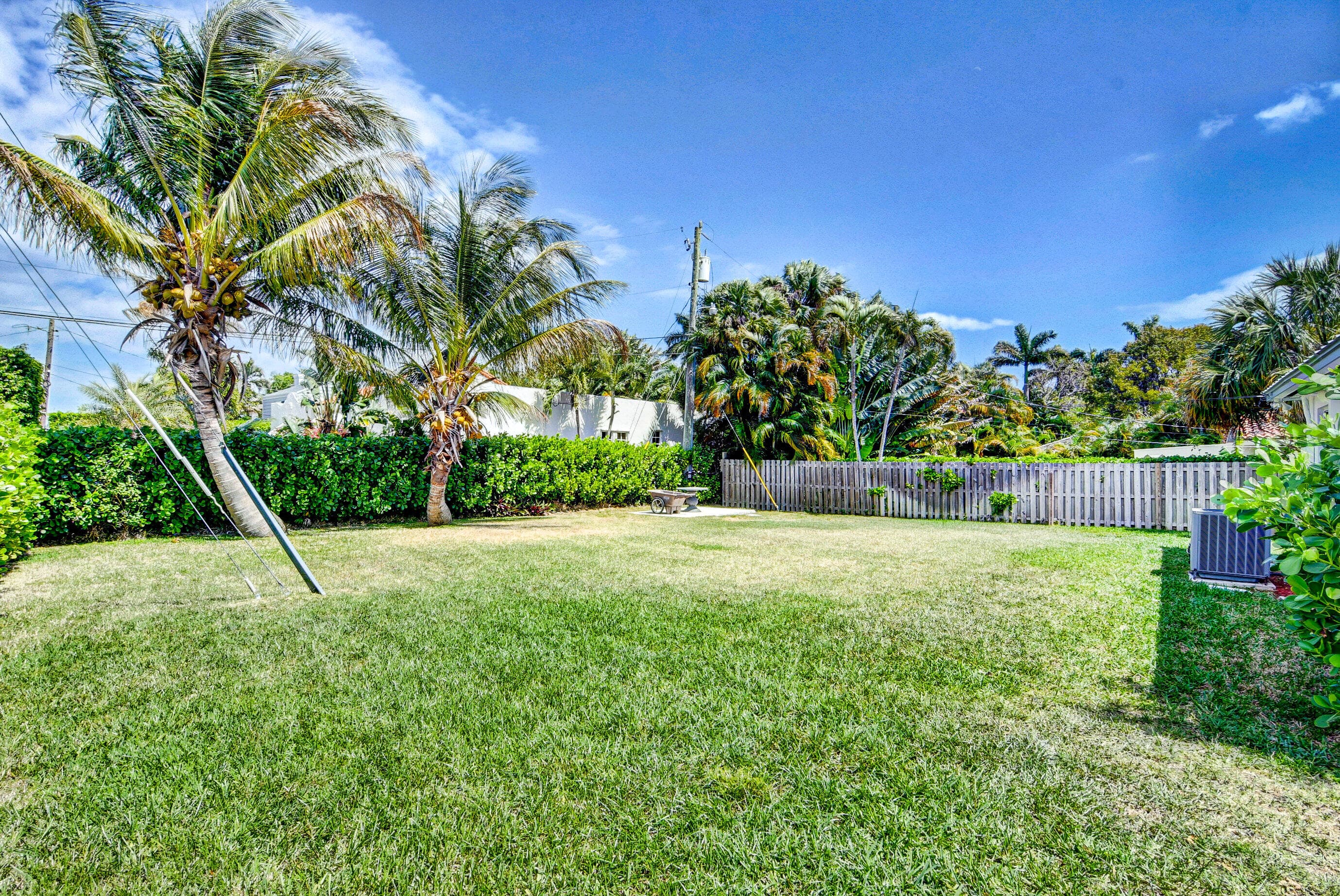 4300 Washington Road, West Palm Beach, FL 33405 — photo 14 of 27