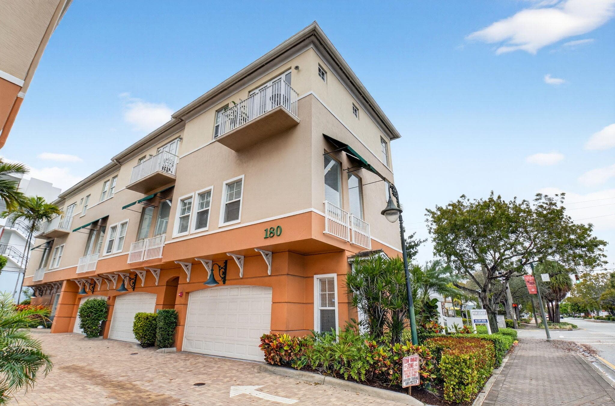 180 NE 6th Avenue A, Delray Beach, FL 33483 — photo 1 of 31