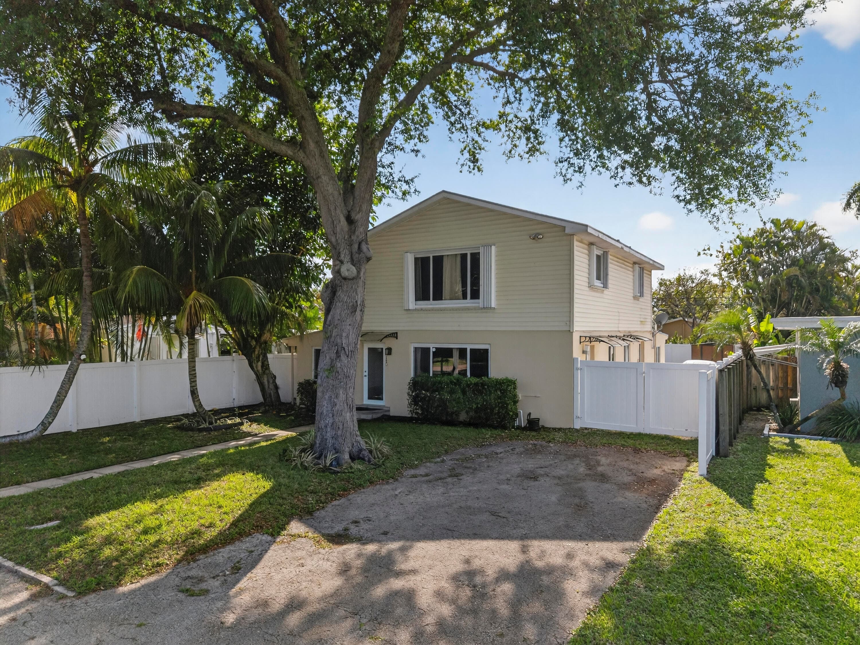 1503 NE 18th Avenue, Fort Lauderdale, FL 33304 — photo 52 of 55