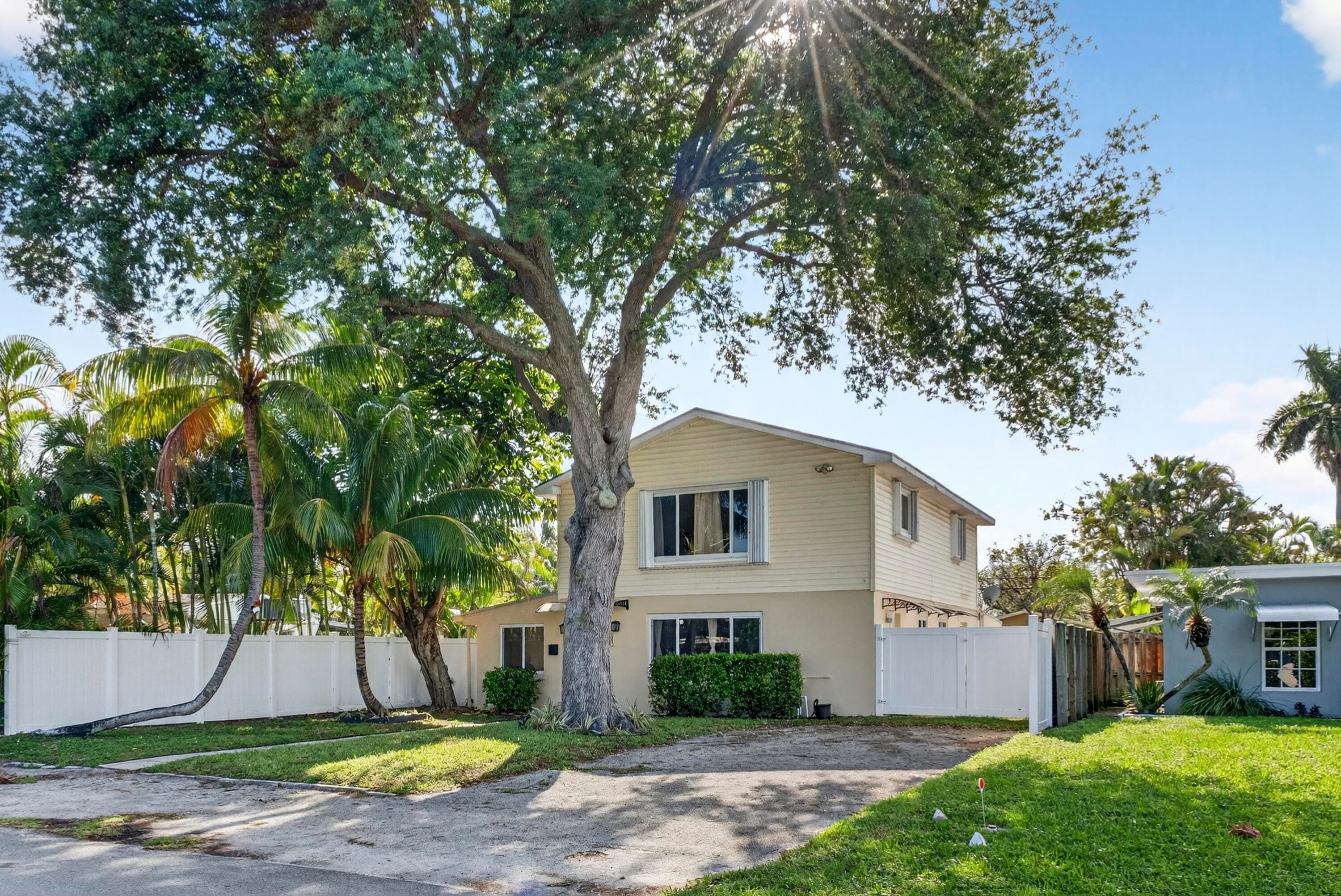 1503 NE 18th Avenue, Fort Lauderdale, FL 33304 — photo 53 of 55