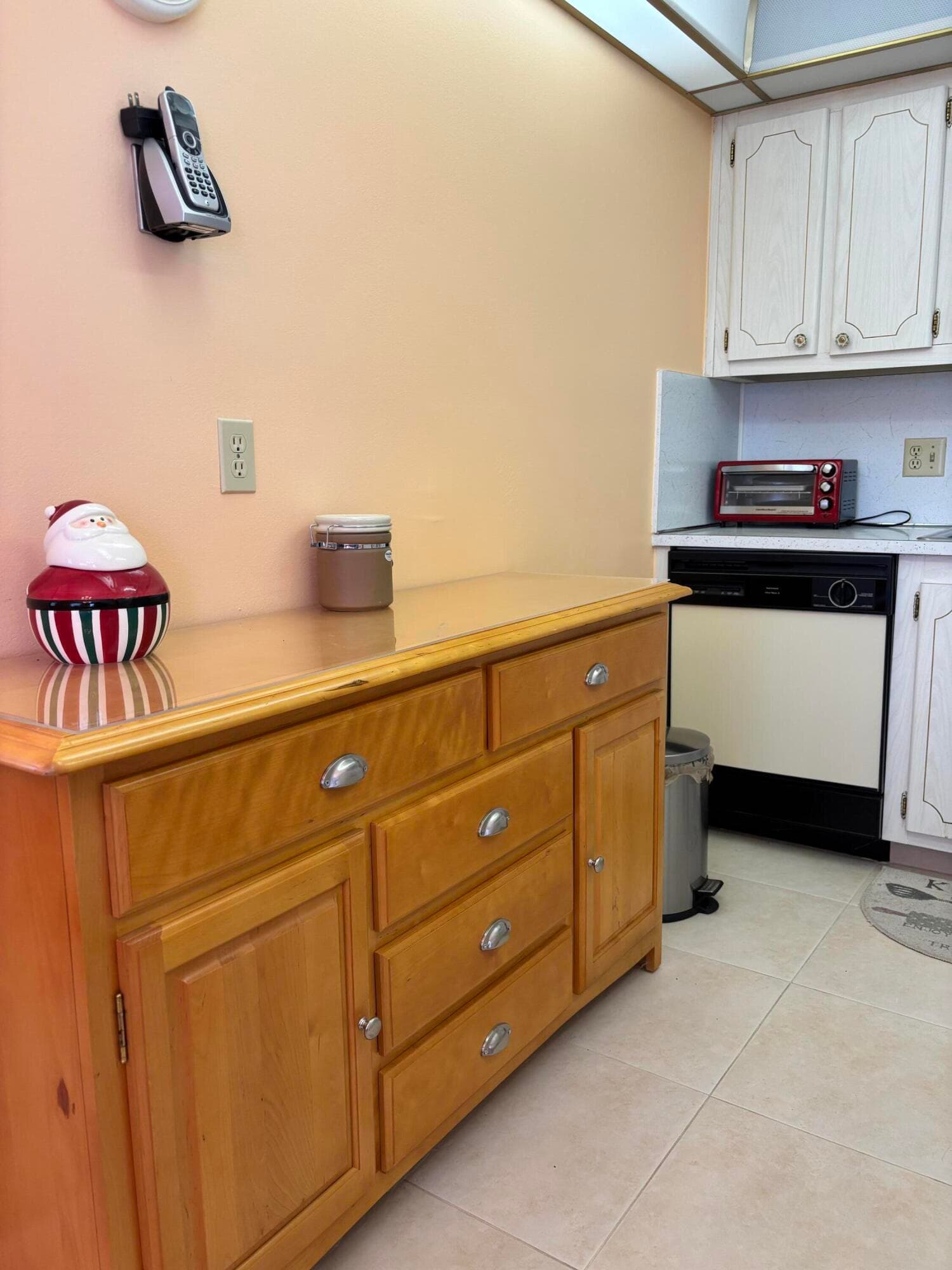 115 Camden E, West Palm Beach, FL 33417 — photo 13 of 20