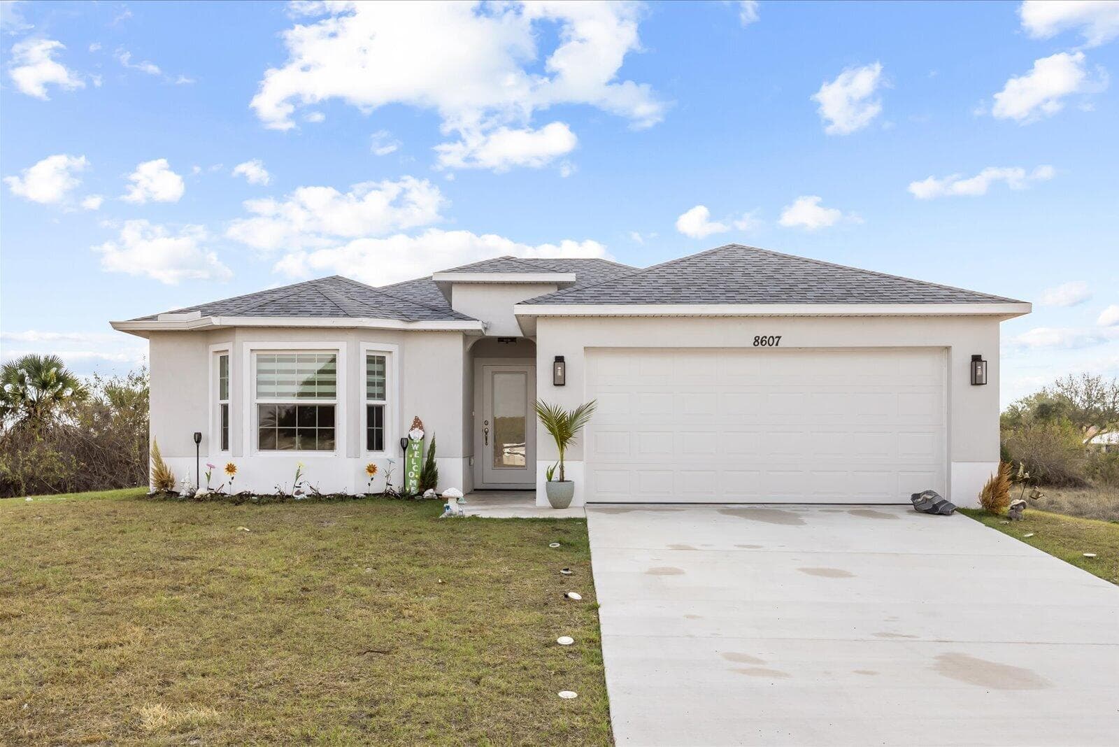 8607 SW 7th Lane, Okeechobee, FL 34974 — photo 1 of 49