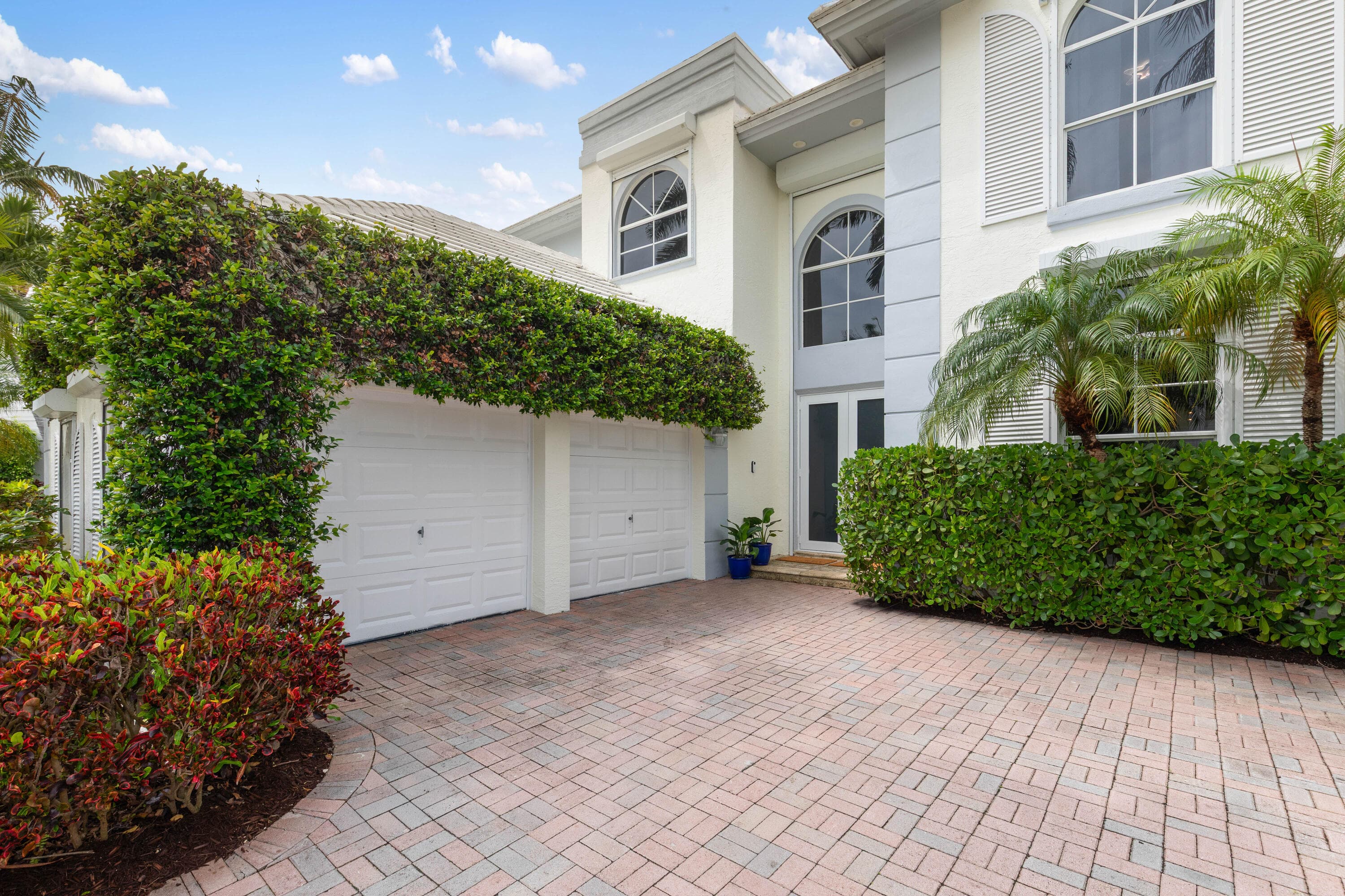 24 Grand Bay Estates Circle, Key Biscayne, FL 33149 — photo 58 of 64