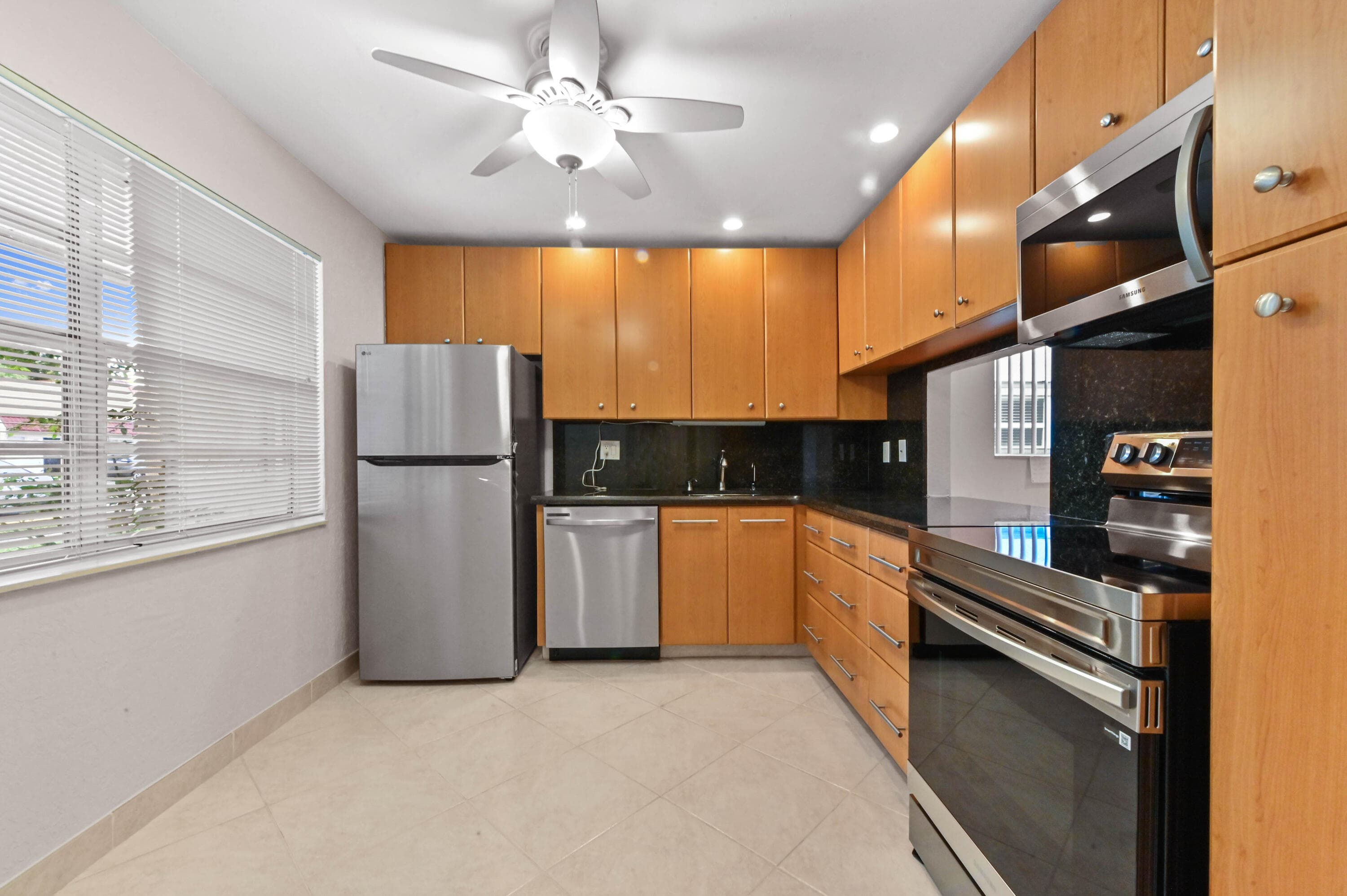 103 Lake Anne Drive, West Palm Beach, FL 33411 — photo 12 of 29