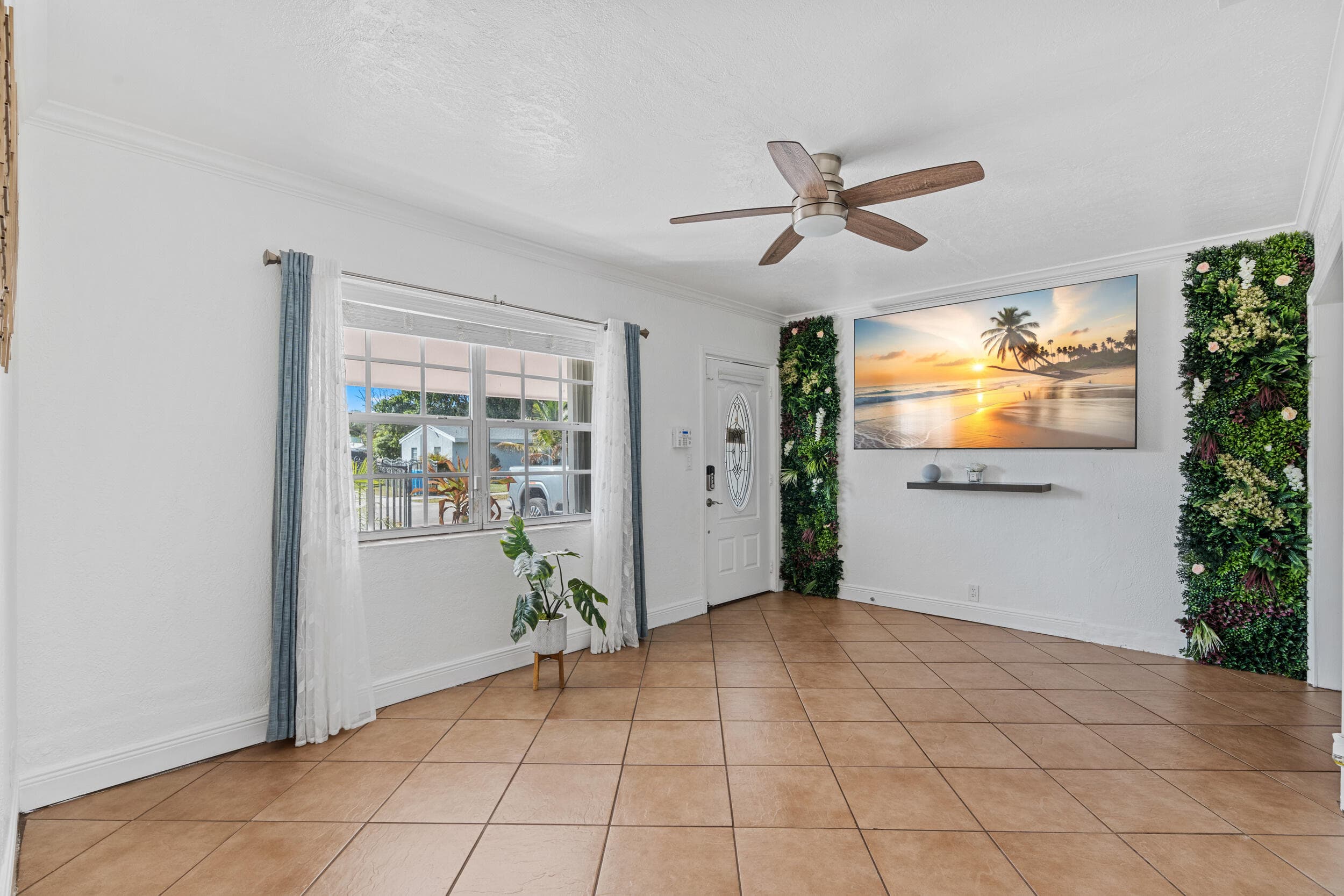 31 Miami Gardens Road, West Park, FL 33023 — photo 4 of 36