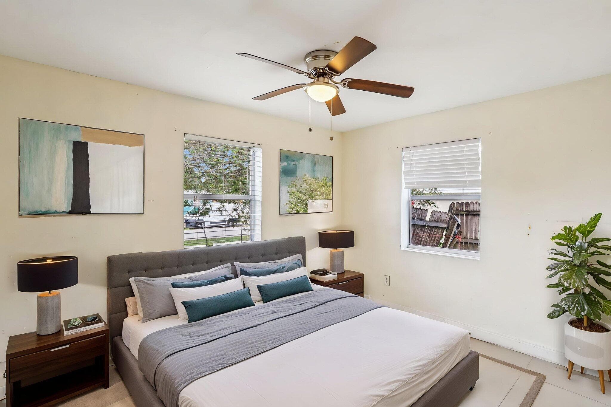 520 NE 45th Street, Deerfield Beach, FL 33064 — photo 13 of 29
