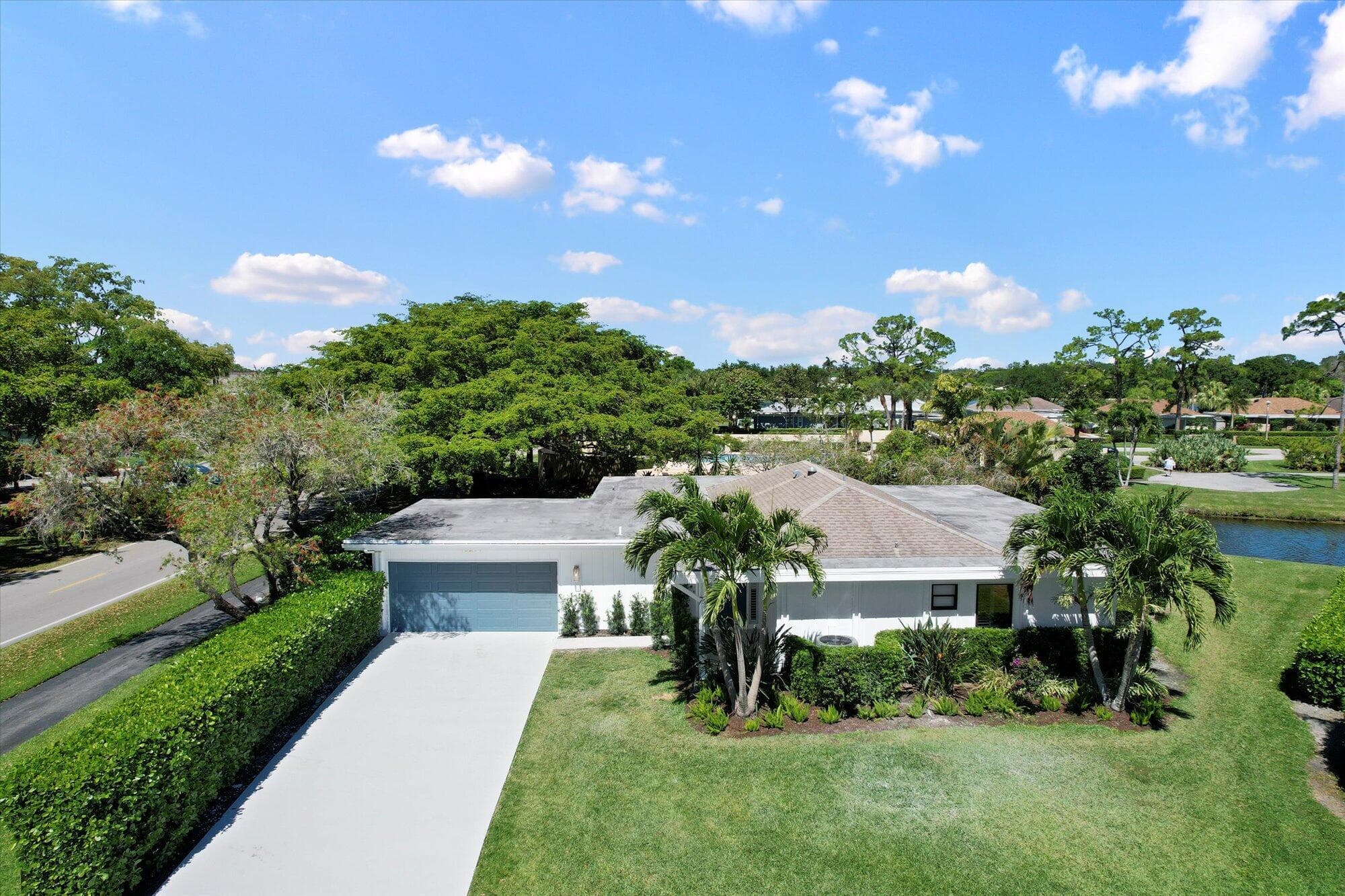 13297 Garth Court, Palm Beach Gardens, FL 33418 — photo 2 of 61