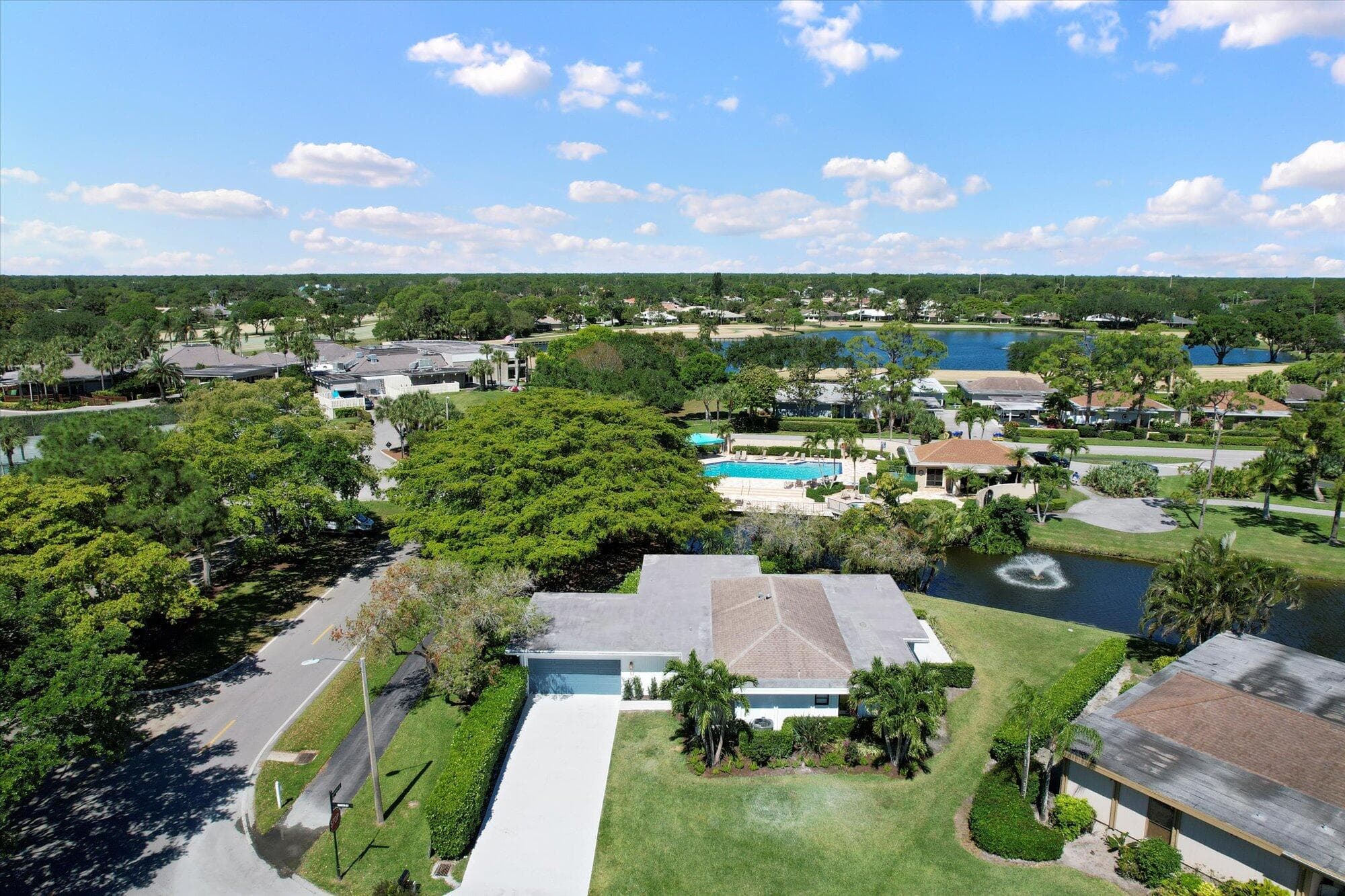 13297 Garth Court, Palm Beach Gardens, FL 33418 — photo 39 of 61
