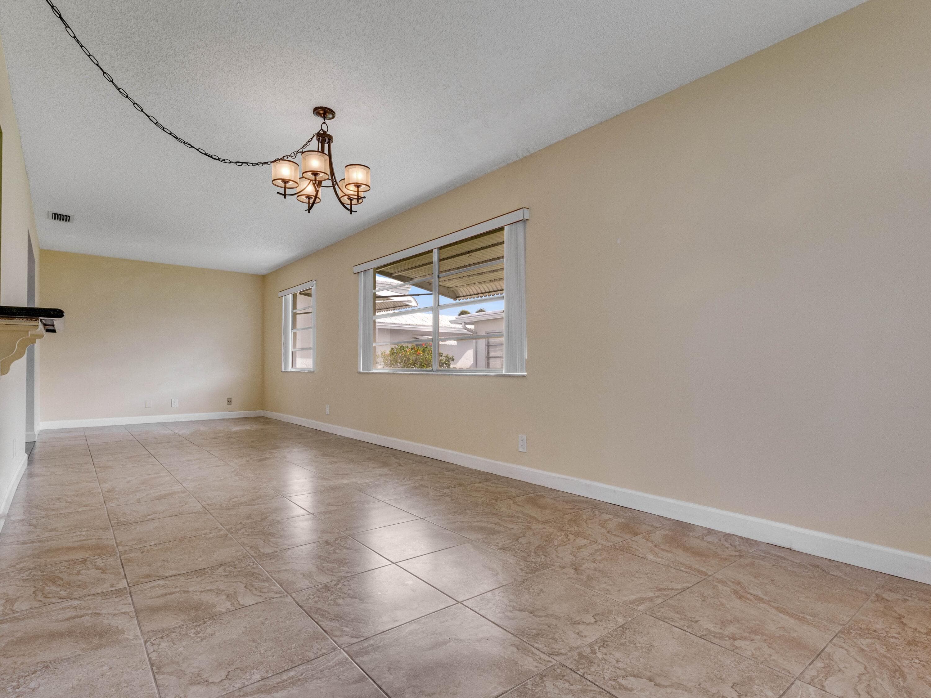 2016 SW Golf Lane SW, Boynton Beach, FL 33426 — photo 10 of 29