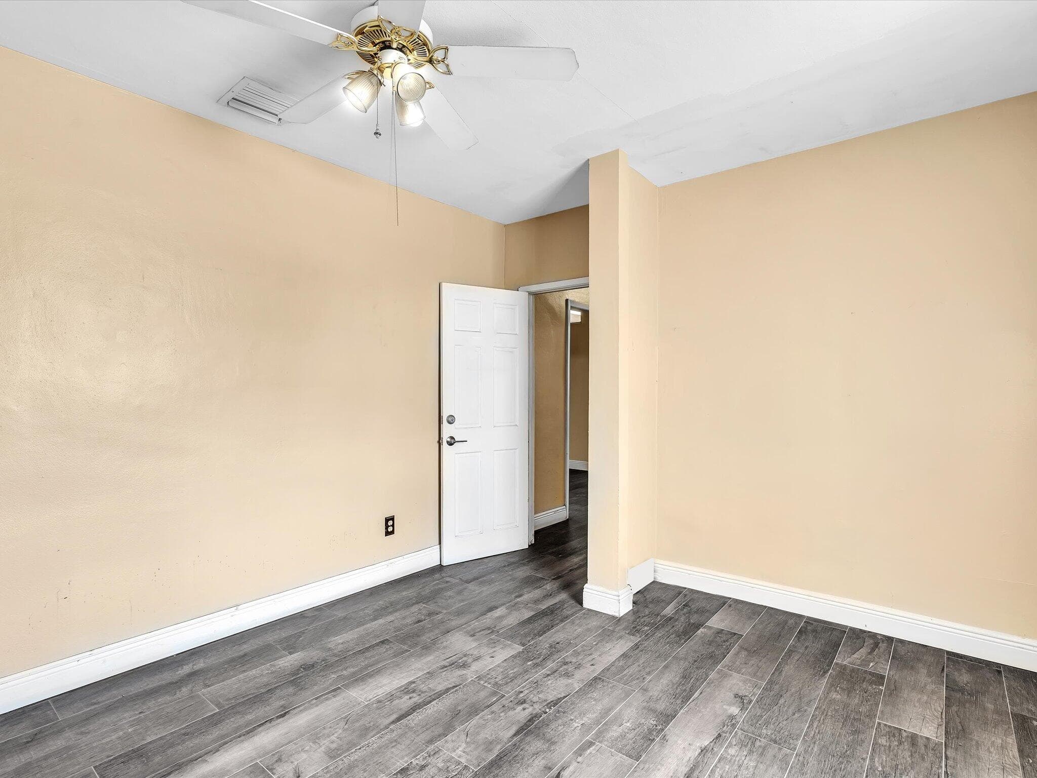 4901 SW 51st Street, Davie, FL 33314 — photo 27 of 48