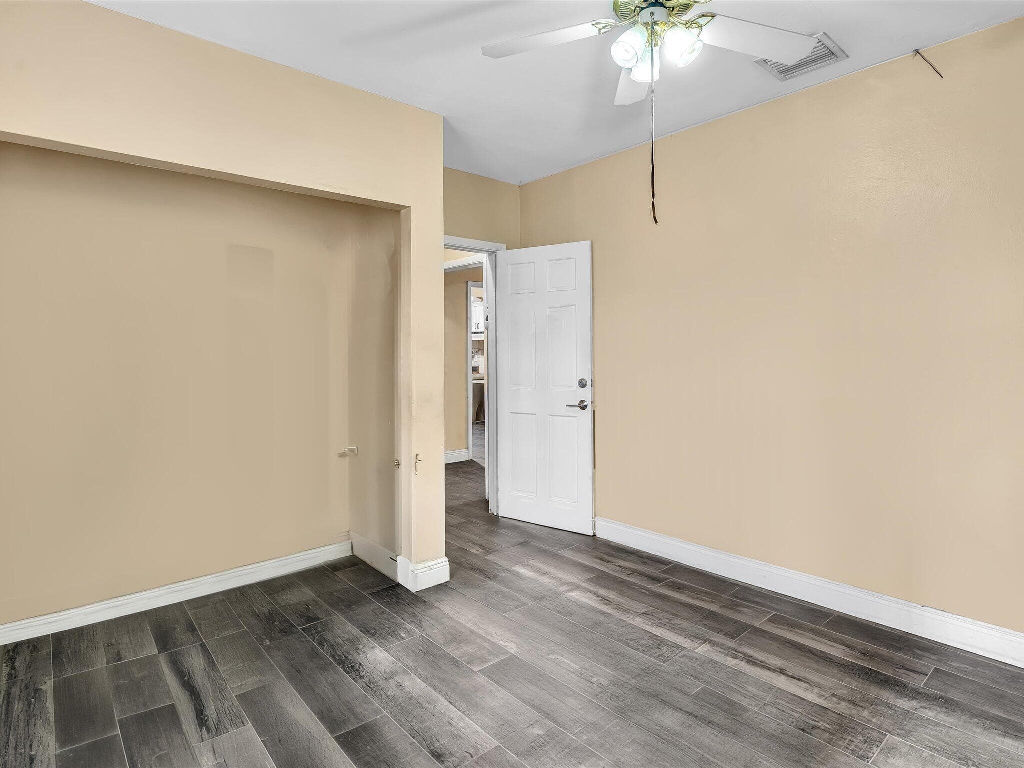 4901 SW 51st Street, Davie, FL 33314 — photo 18 of 68