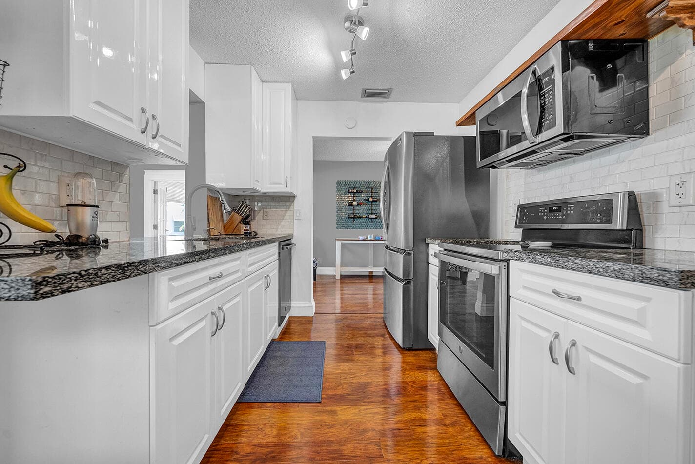 2105 Alfred Drive, Boynton Beach, FL 33426 — photo 14 of 56