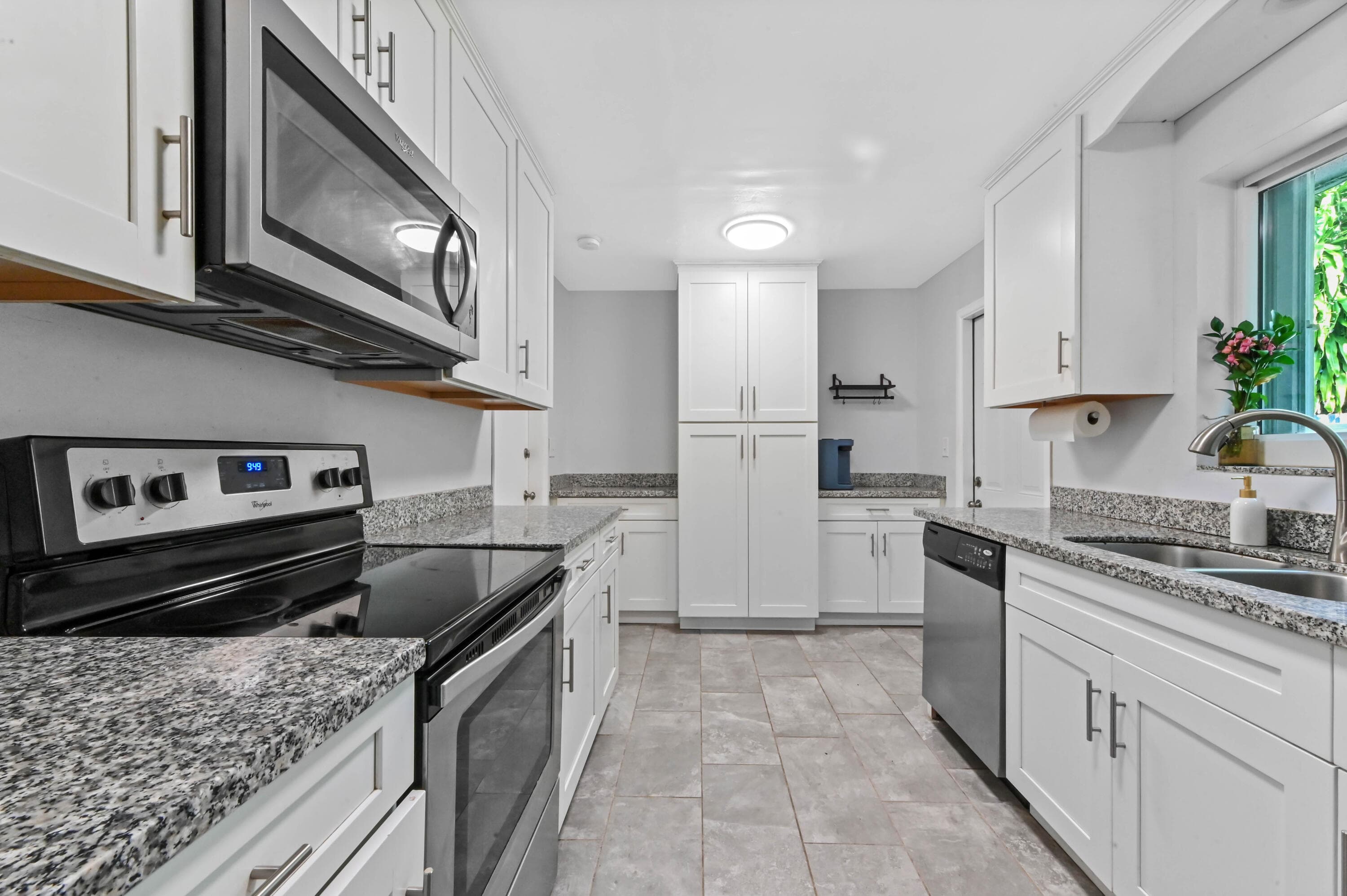 2898 SE 1st Place, Boynton Beach, FL 33435 — photo 9 of 21