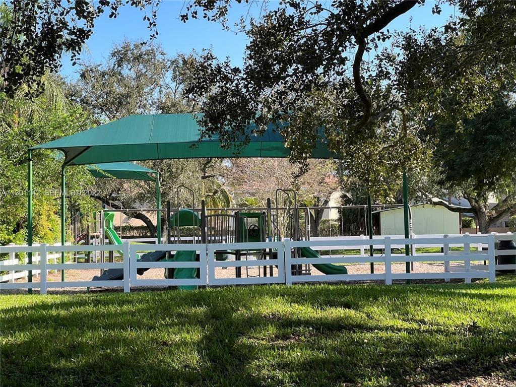 31 Chestnut Circle, Cooper City, FL 33026 — photo 35 of 35