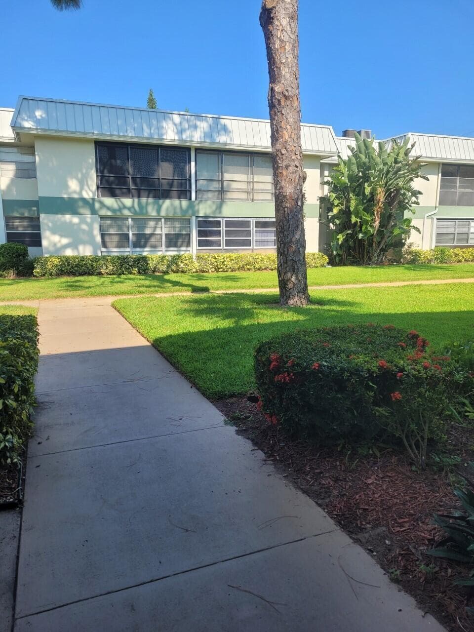 2302 Sunrise Boulevard 201, Fort Pierce, FL 34982 — photo 9 of 11