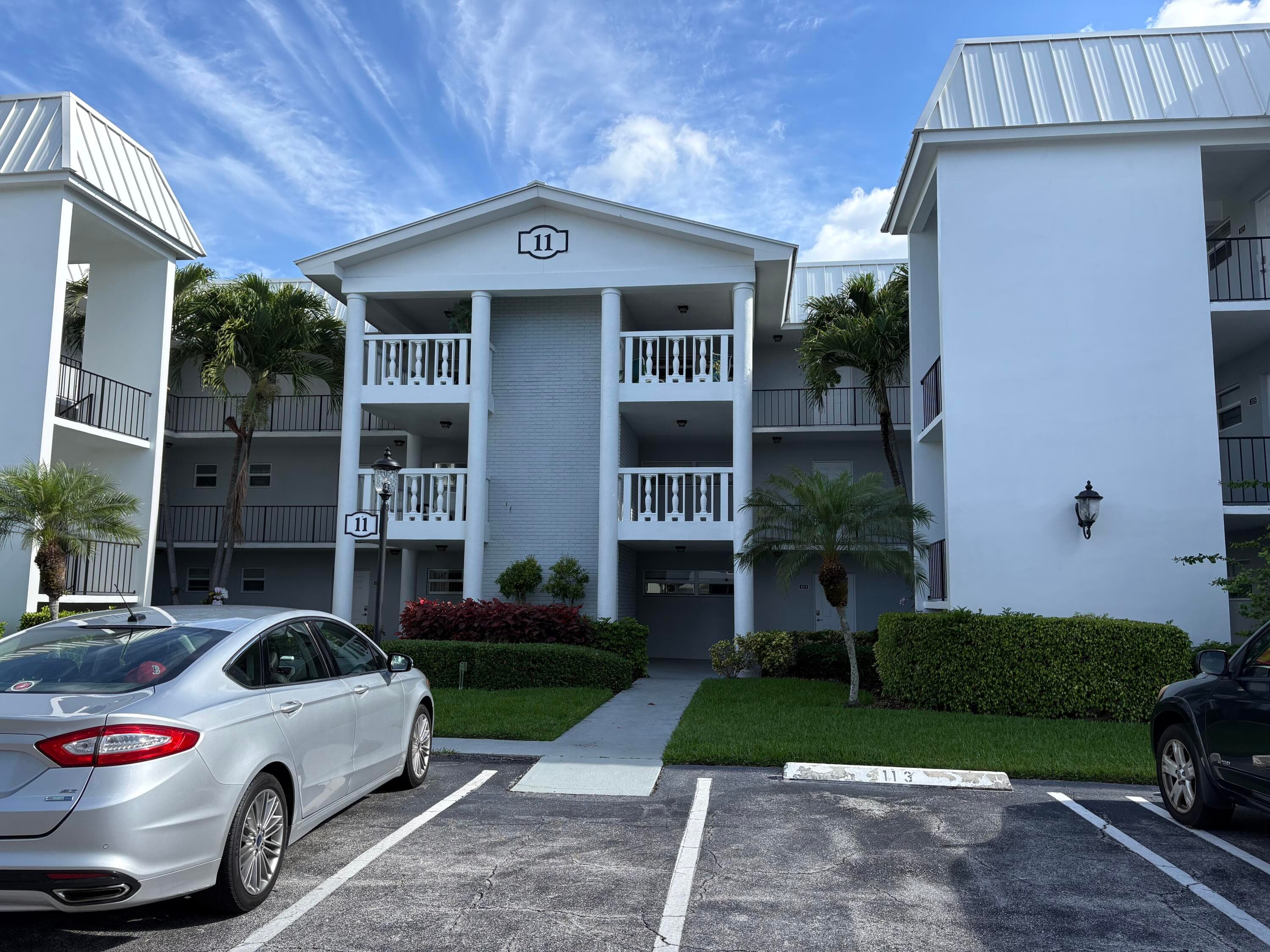 11 Colonial Club Drive 105, Boynton Beach, FL 33435 — photo 2 of 24