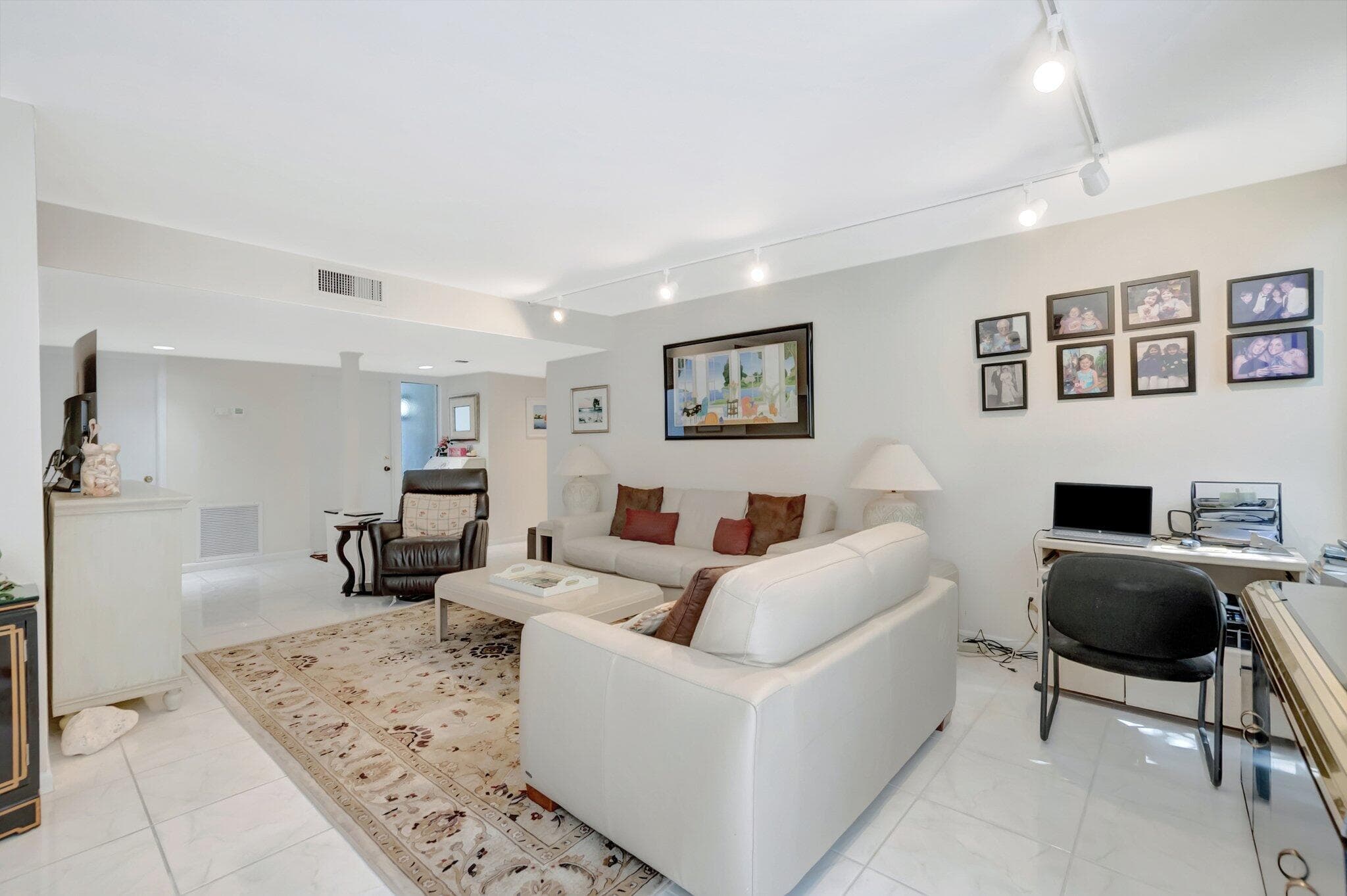 3705 Bridgewood Drive, Boca Raton, FL 33434 — photo 9 of 33