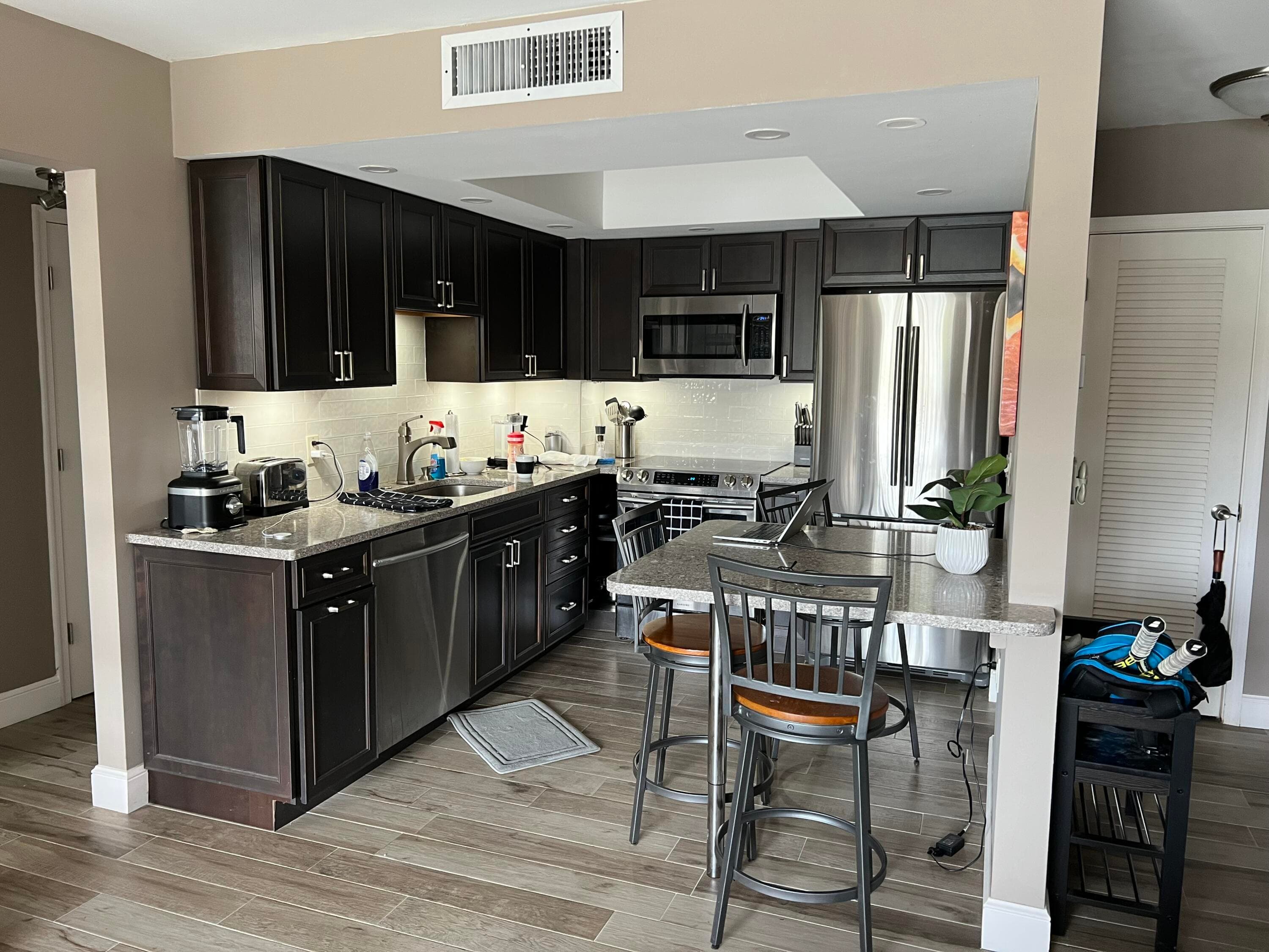 630 Tennis Club Drive 206, Fort Lauderdale, FL 33311 — photo 1 of 15