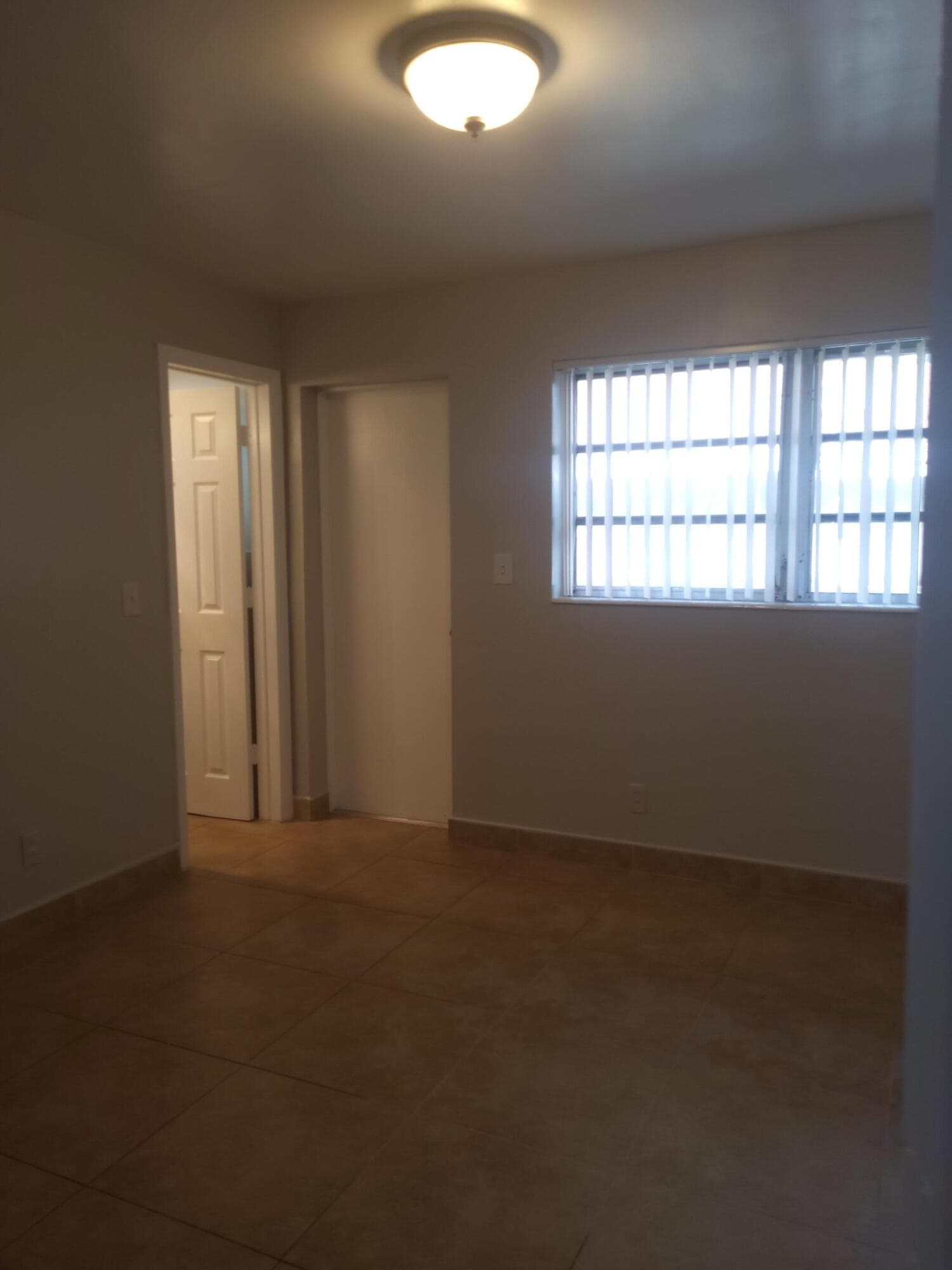1011 NE 8th Avenue 5, Fort Lauderdale, FL 33304 — photo 6 of 12
