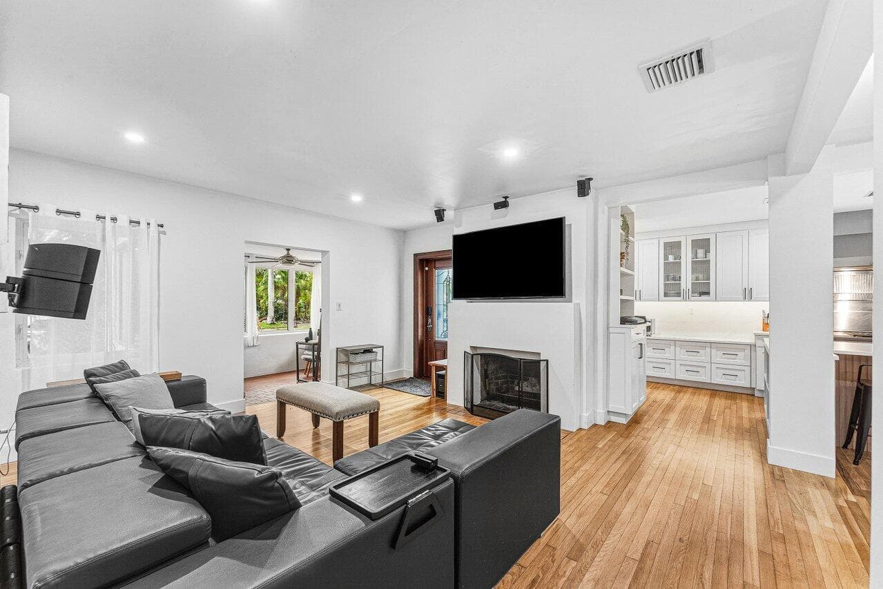 1617 Adams Street, Hollywood, FL 33020 — photo 12 of 29