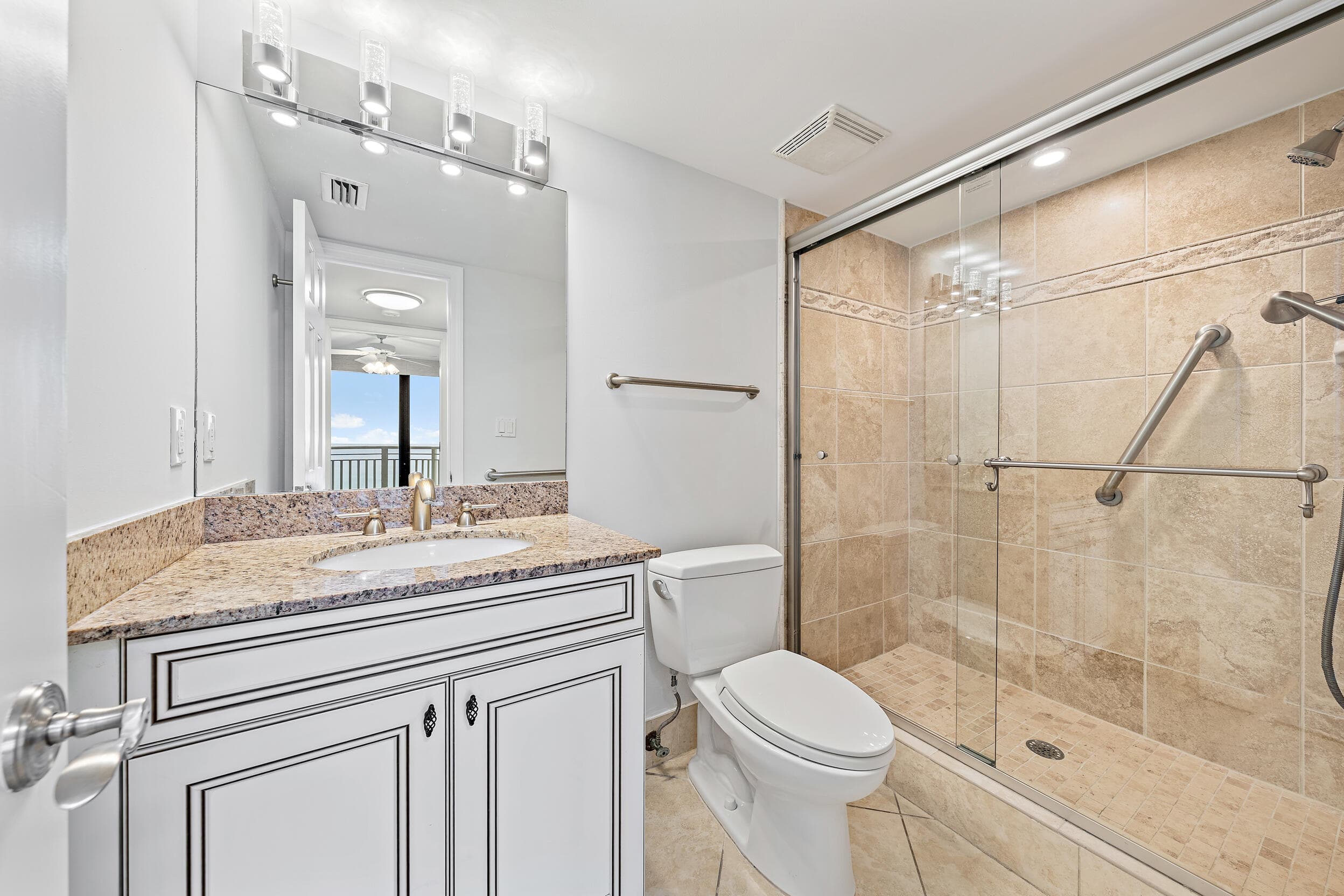 3000 N Ocean Drive 17d, Riviera Beach, FL 33404 — photo 13 of 38