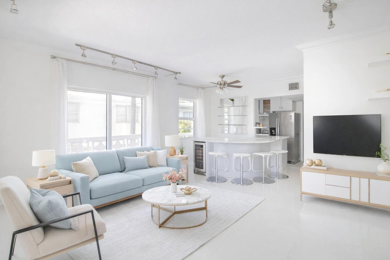 900 Euclid Avenue 8, Miami Beach, FL 33139 — photo 1 of 31