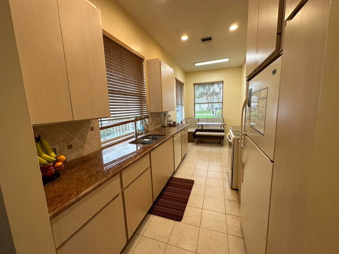 7461 SE Autumn Lane, Hobe Sound, FL 33455 — photo 2 of 25