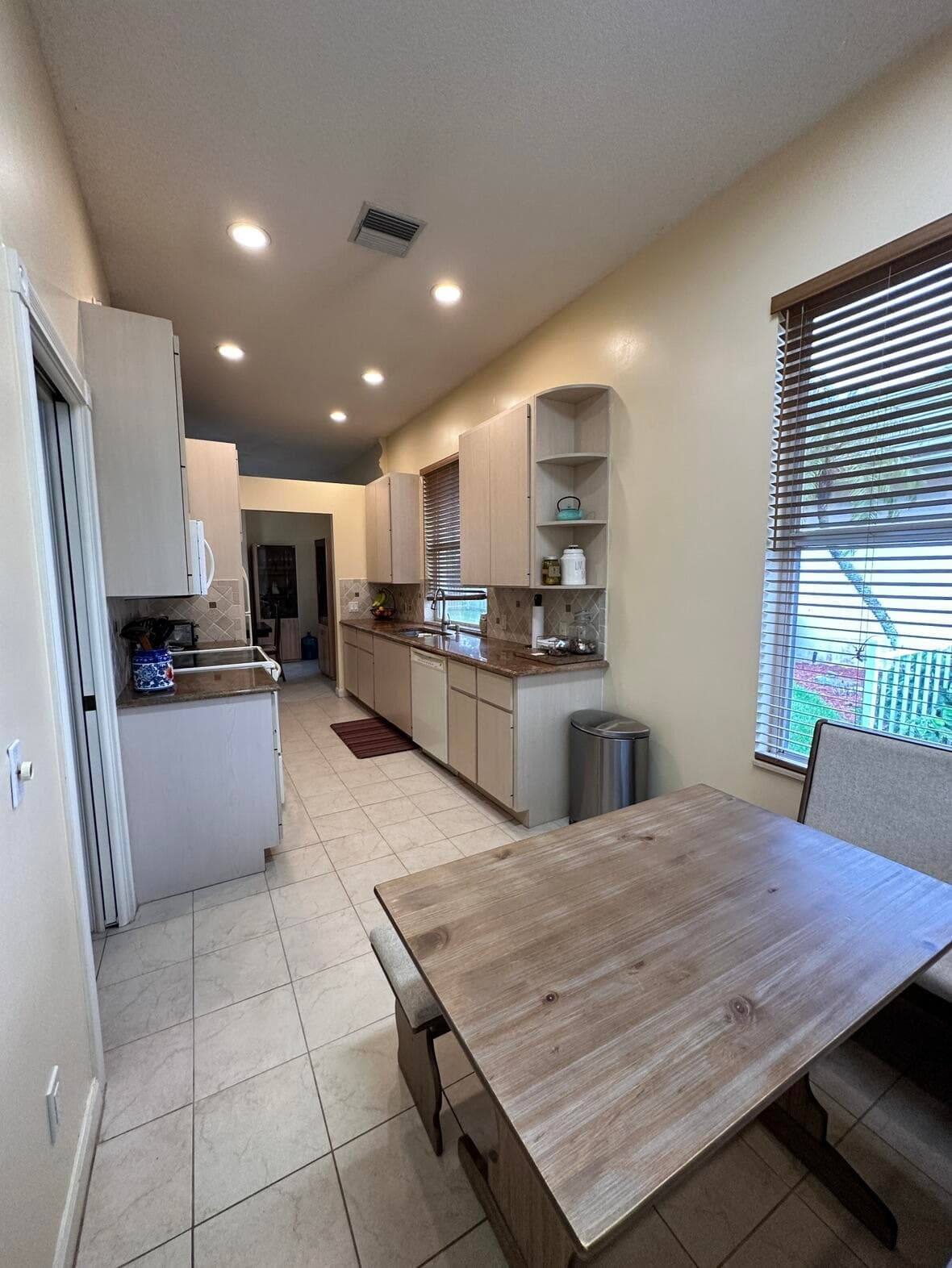 7461 SE Autumn Lane, Hobe Sound, FL 33455 — photo 3 of 25