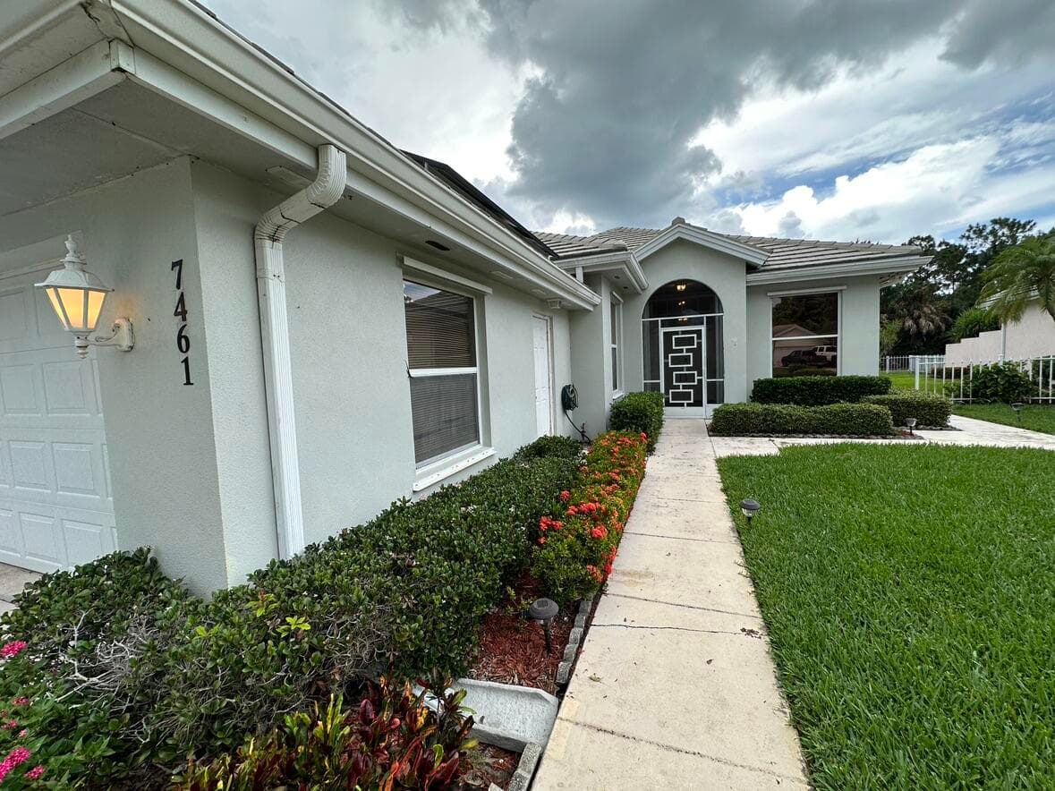 7461 SE Autumn Lane, Hobe Sound, FL 33455 — photo 1 of 25