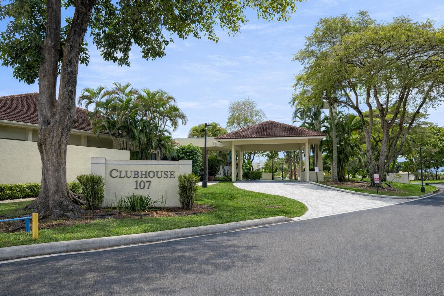 110 Lake Emerald Drive 103, Oakland Park, FL 33309 — photo 38 of 45