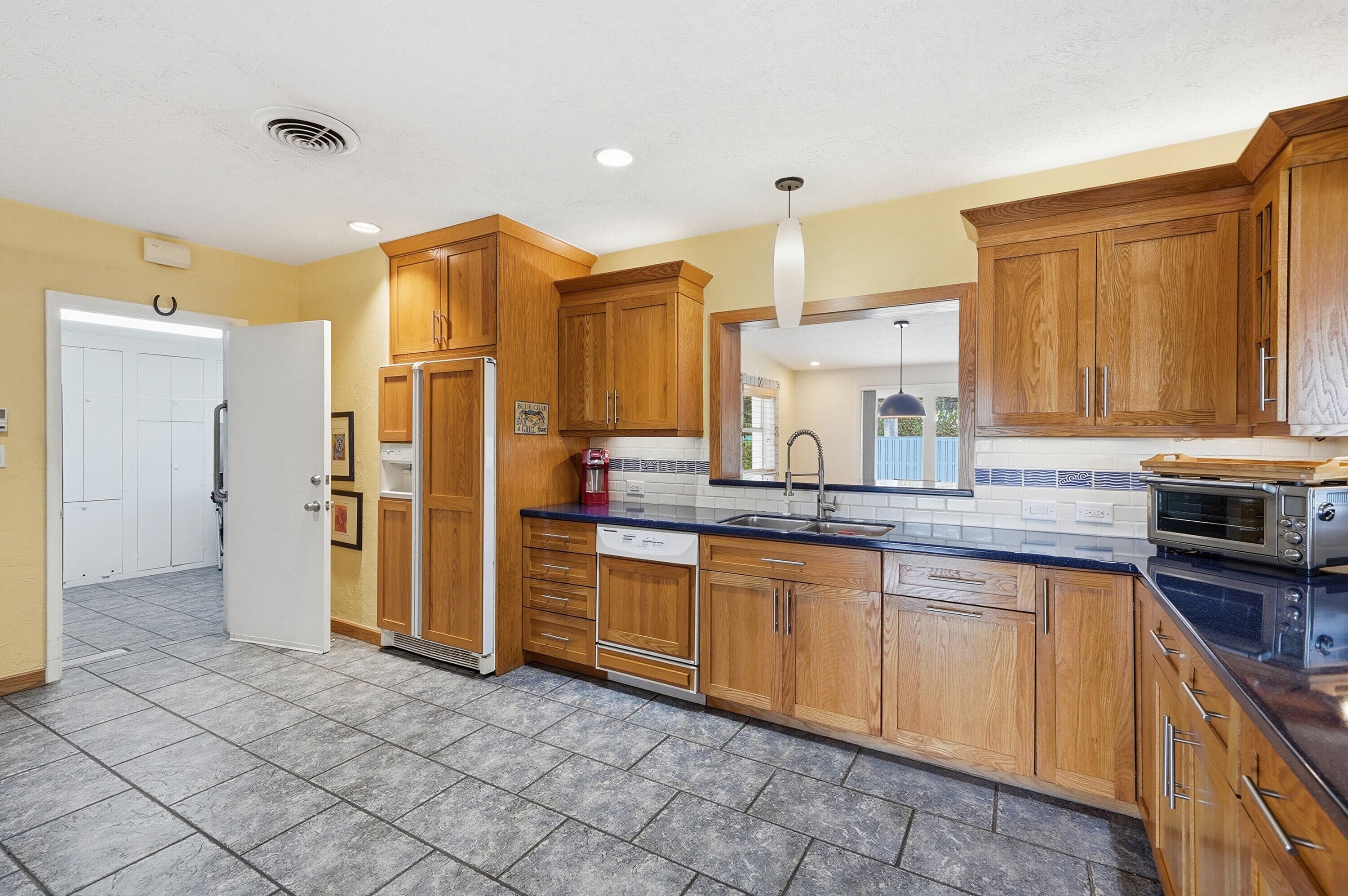 707 N Northlake Drive, Hollywood, FL 33019 — photo 9 of 67