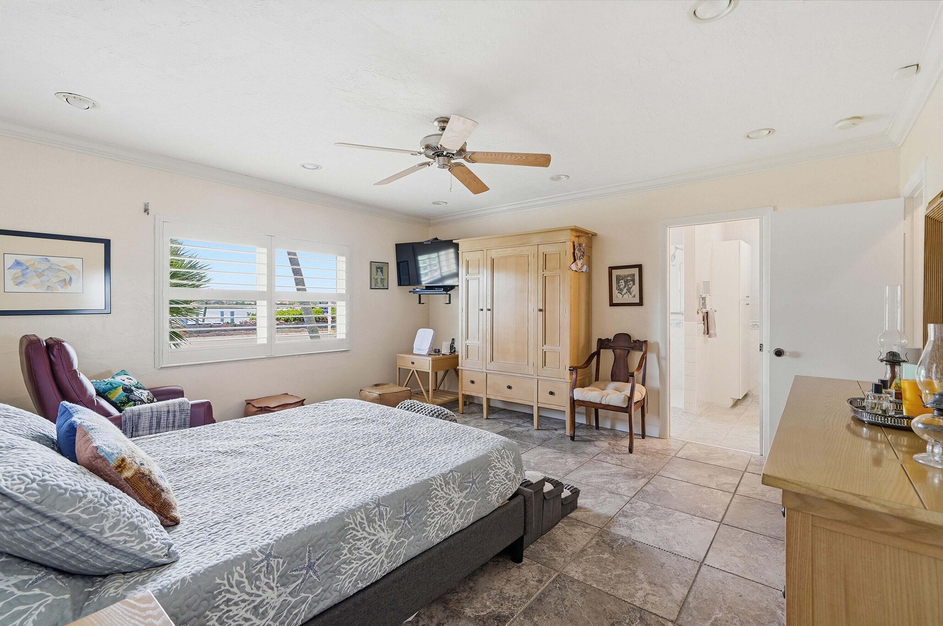 707 N Northlake Drive, Hollywood, FL 33019 — photo 17 of 67