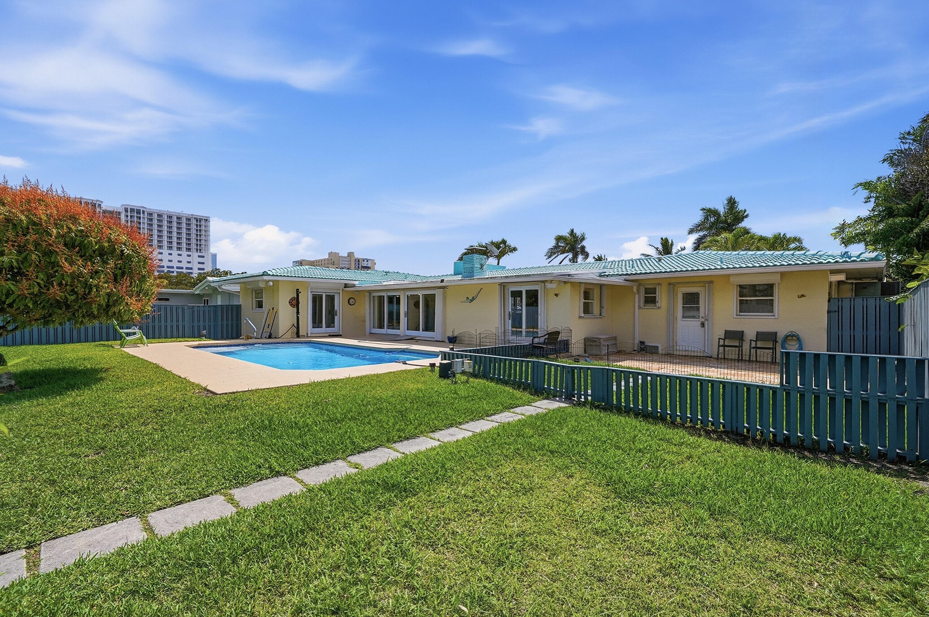 707 N Northlake Drive, Hollywood, FL 33019 — photo 51 of 67