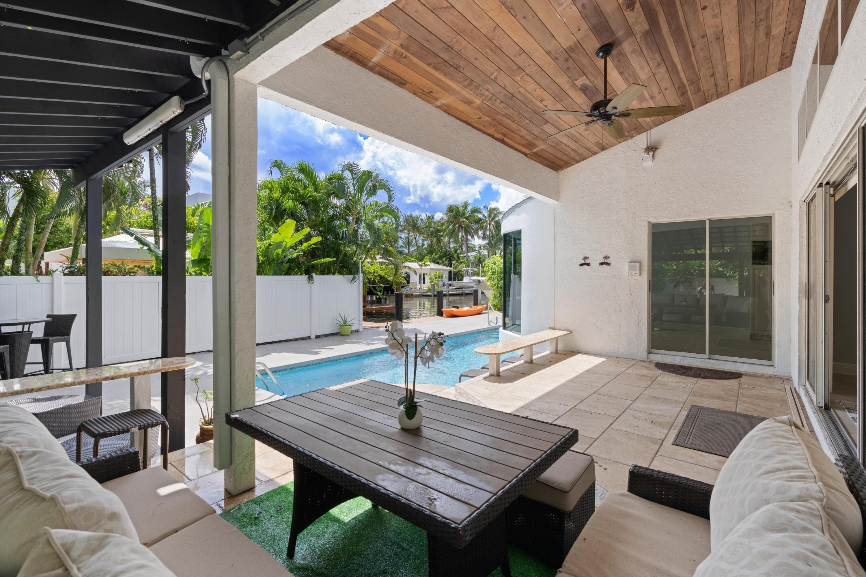 1050 Brooks Lane, Delray Beach, FL 33483 — photo 18 of 53