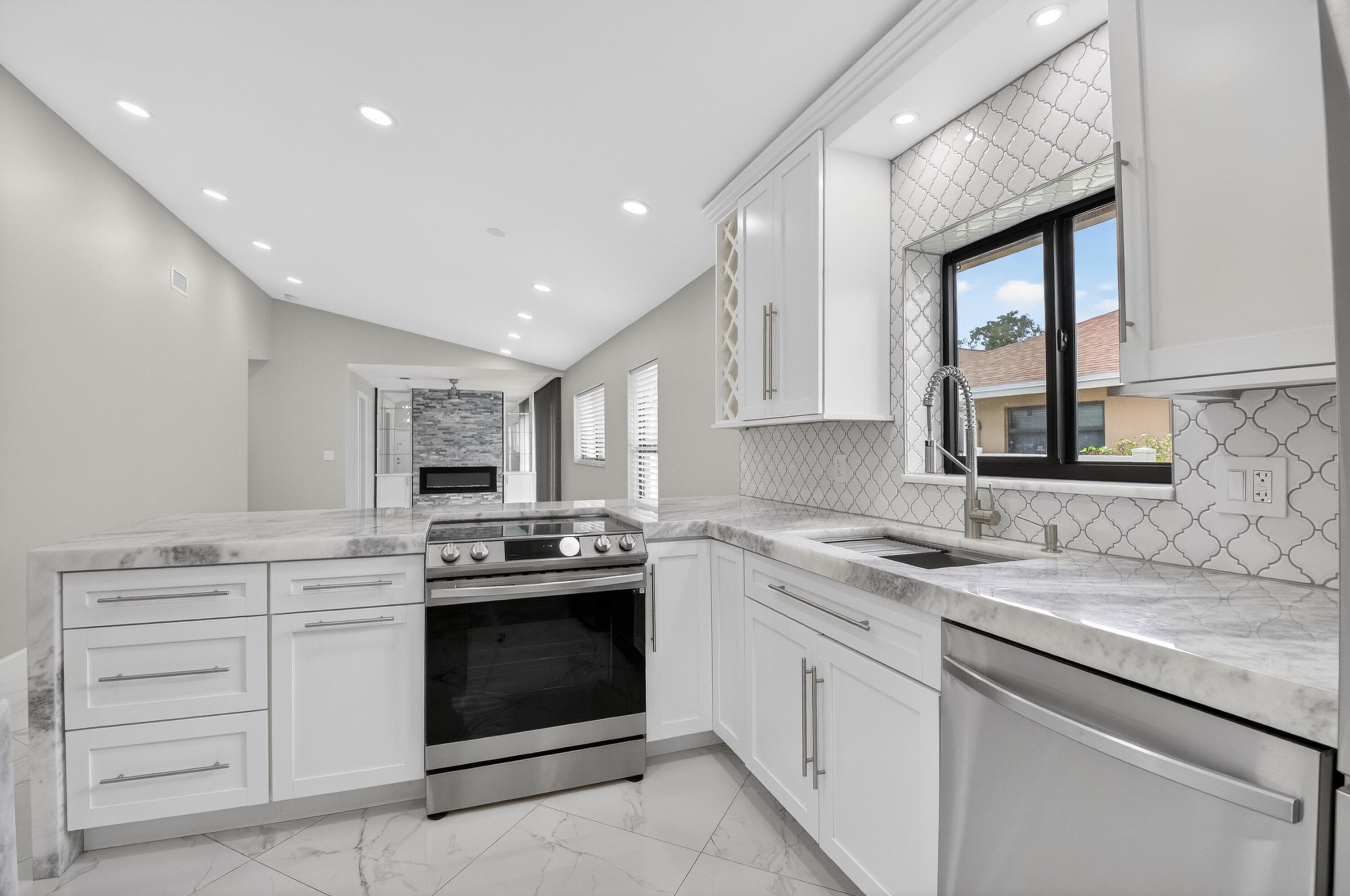 8216 Sweetbriar Way, Boca Raton, FL 33496 — photo 22 of 56