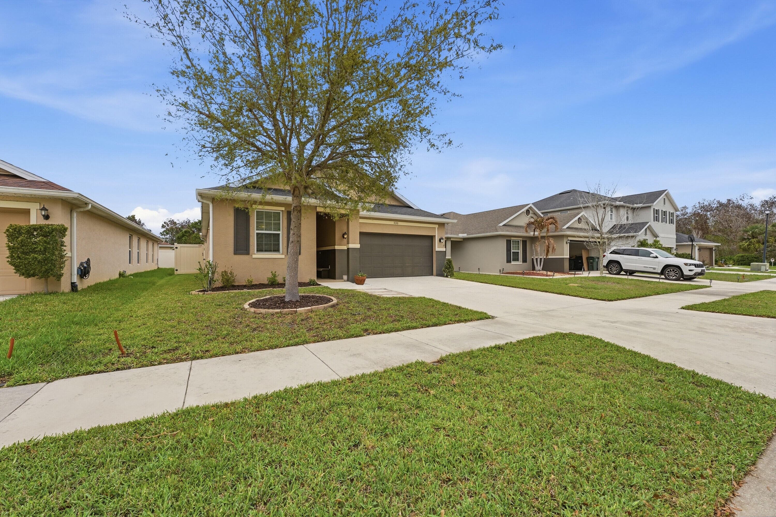 5150 NW Pine Trail Circle, Port St. Lucie, FL 34983 — photo 3 of 45