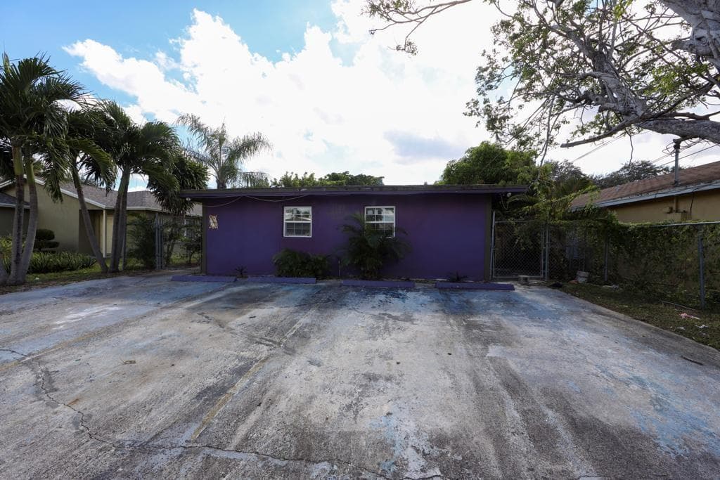 1132 NW 5th Court 4, Fort Lauderdale, FL 33311 — photo 3 of 11