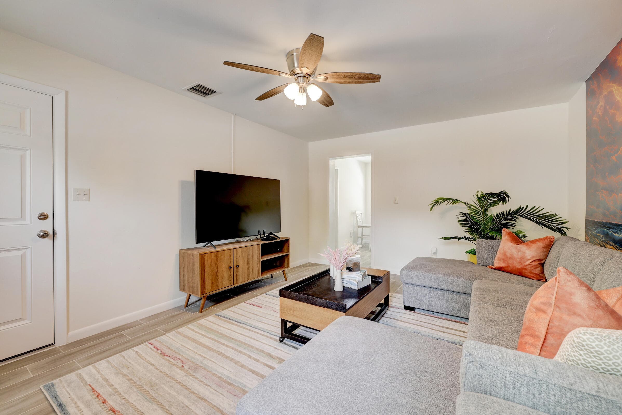 127 S 10th Street, Fort Pierce, FL 34950 — photo 9 of 26