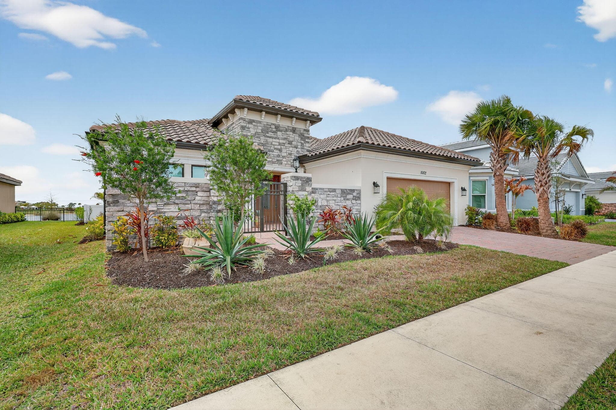 10102 SW Davanti Drive, Port St. Lucie, FL 34987 — photo 2 of 75