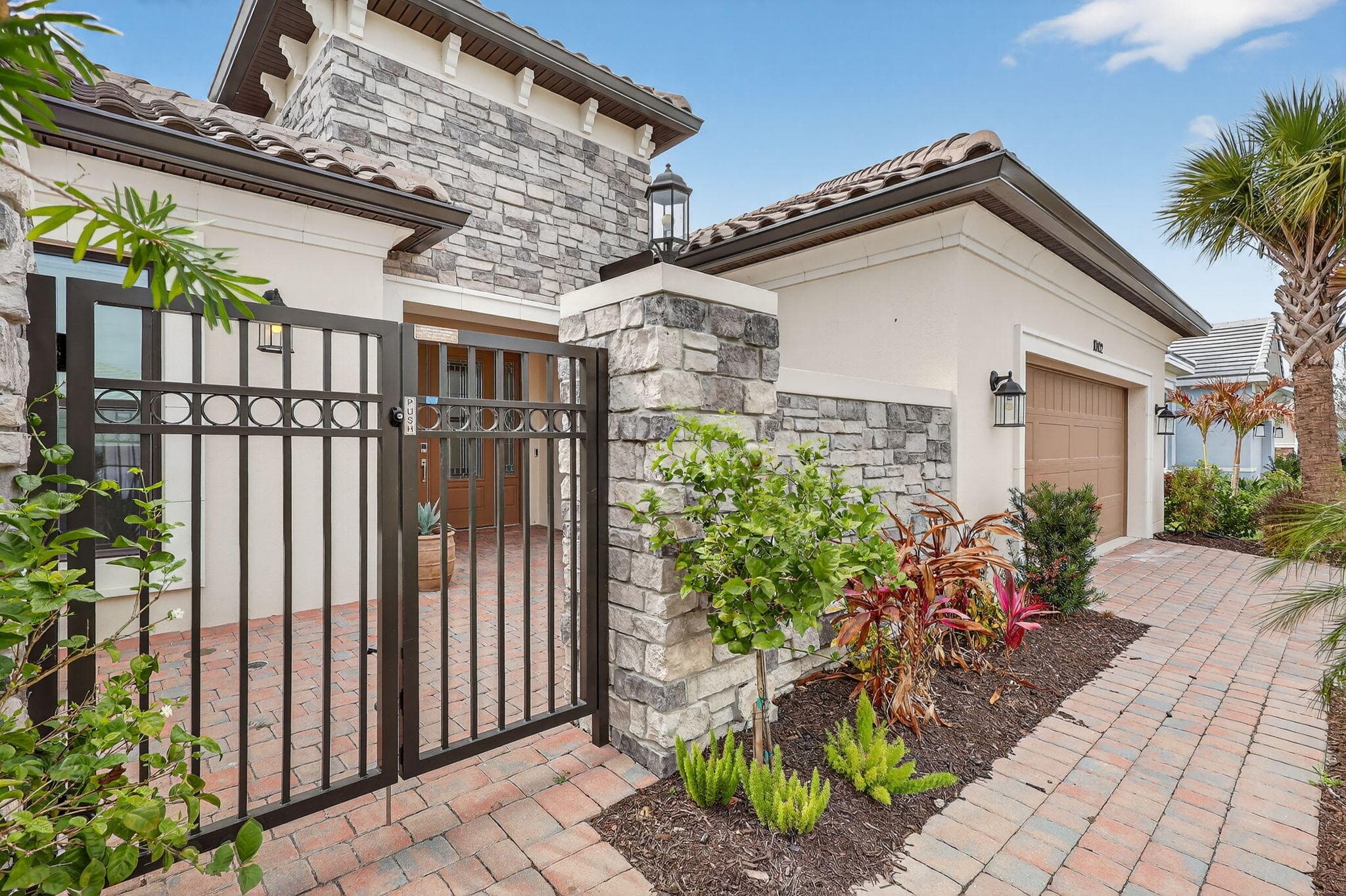 10102 SW Davanti Drive, Port St. Lucie, FL 34987 — photo 8 of 75