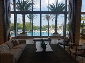 16385 Biscayne Boulevard 1018, North Miami Beach, FL 33160 — photo 22 of 41