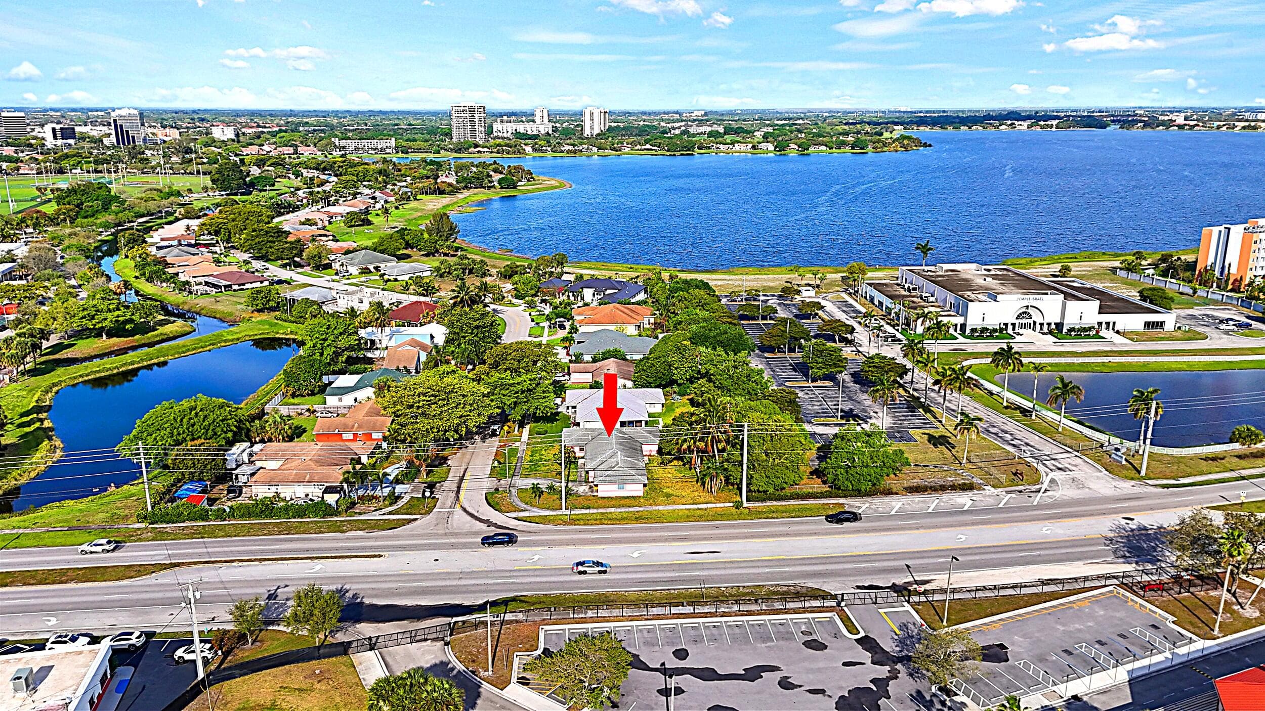 1301 N Mangonia Drive, West Palm Beach, FL 33401 — photo 2 of 9