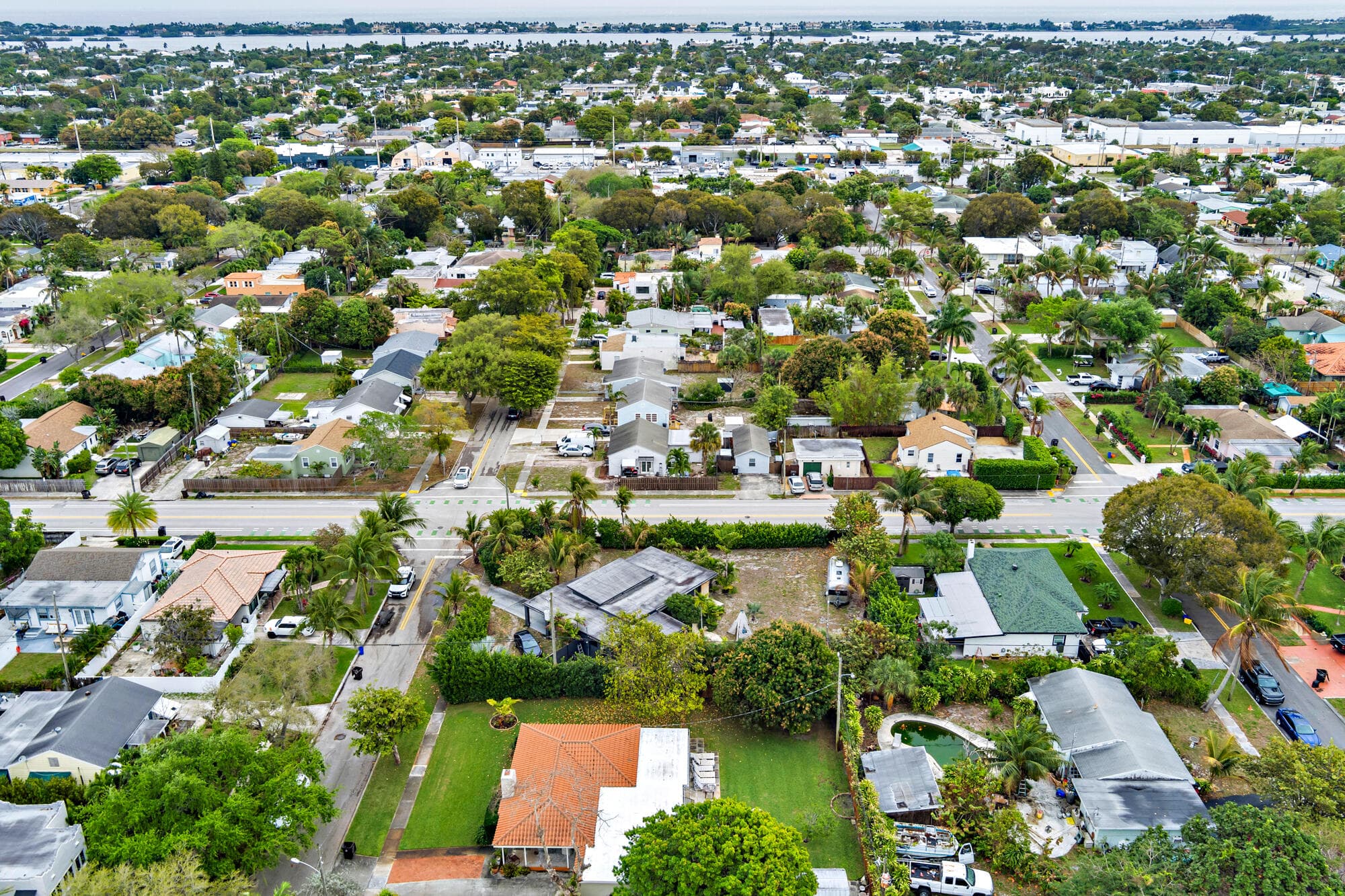 6301 Lake Avenue, West Palm Beach, FL 33405 — photo 2 of 6
